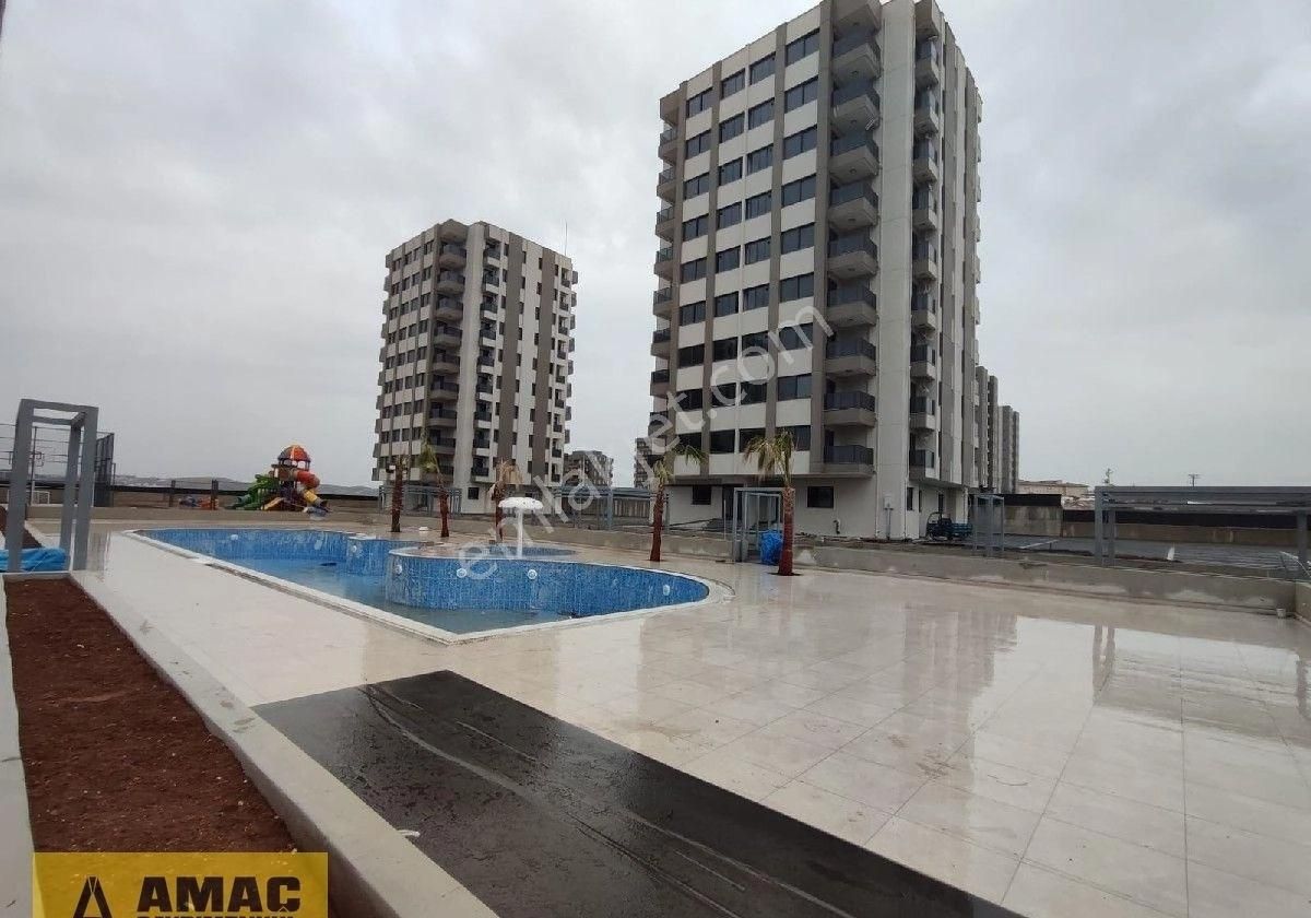 Çukurova Esentepe Lüks Havuzlu Site'de Sıfır 3+1 Satılık Daire