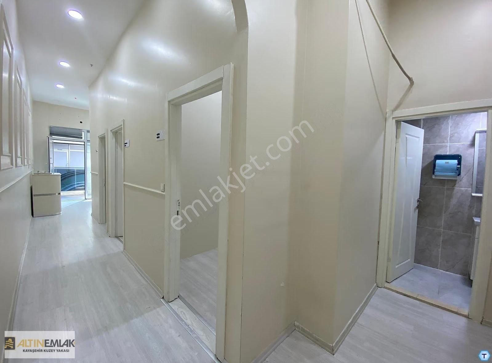 Park Mavera 1'de Üst Katta 52 M2 Kiralık Dükkan