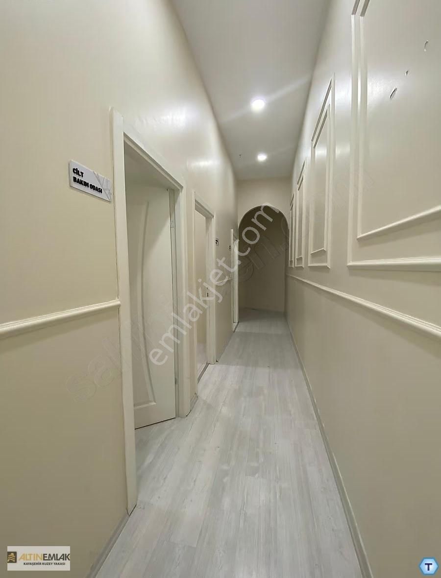 Park Mavera 1'de Üst Katta 52 M2 Kiralık Dükkan - Görsel 2