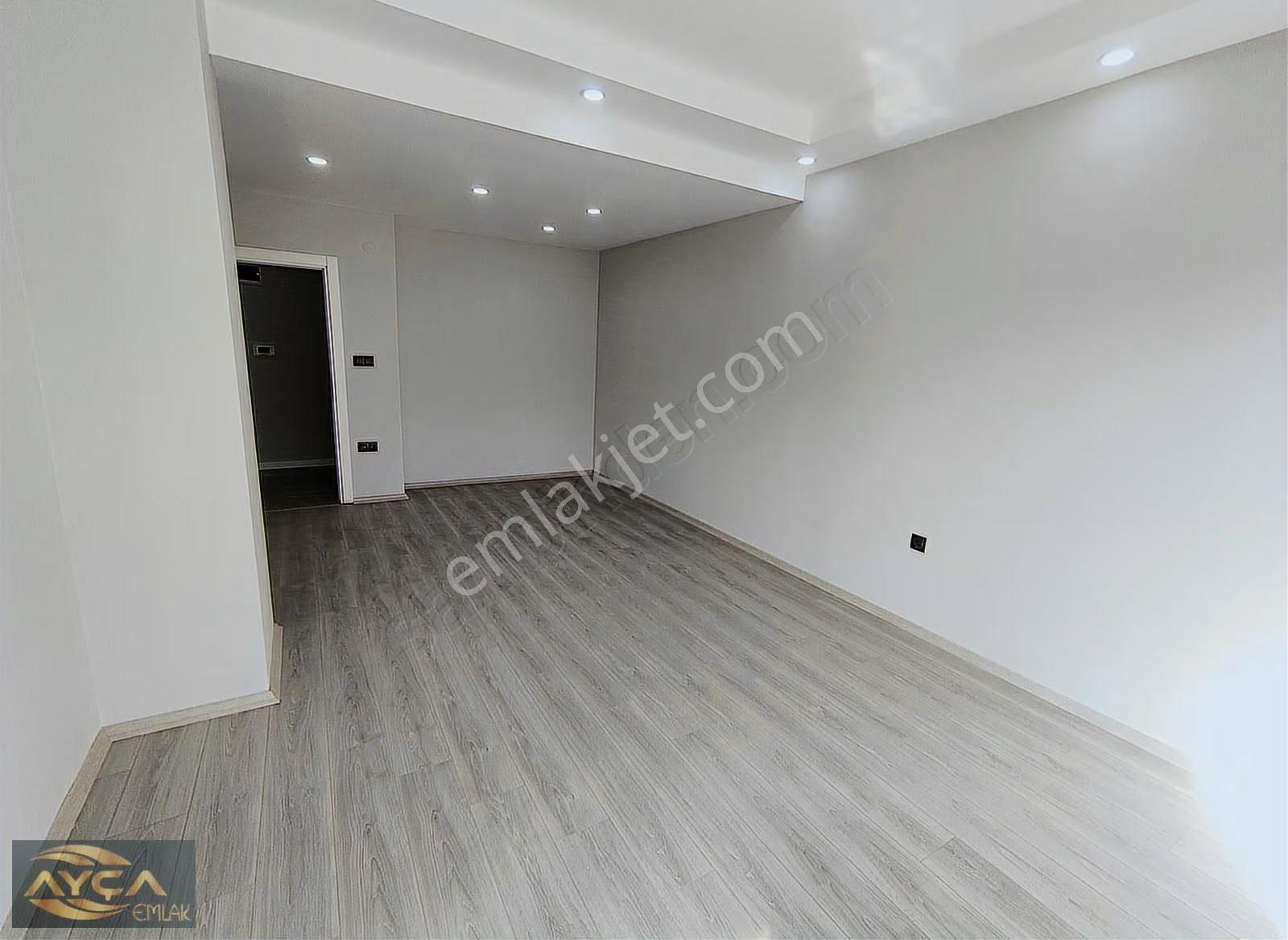 Mükemmel Konumda Ebeveyn Banyolu Ayçadan Kiralık 2+1 Daire - Görsel 17