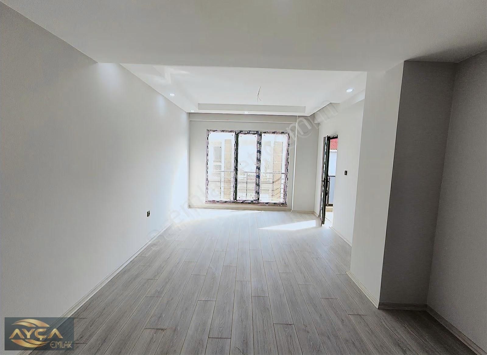 Mükemmel Konumda Ebeveyn Banyolu Ayçadan Kiralık 2+1 Daire - Görsel 18
