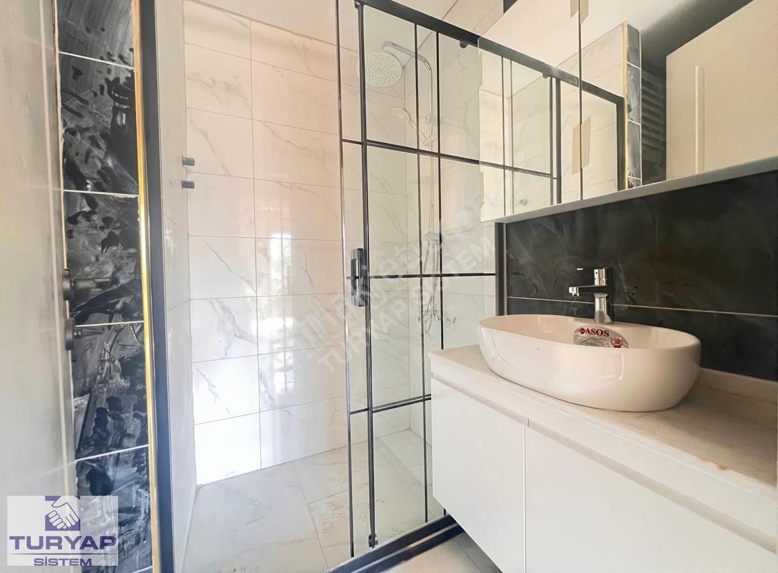 Mezitli'de Şık Tasarımlı Ve Mükemmel İşçilikli 2+1 - Görsel 5