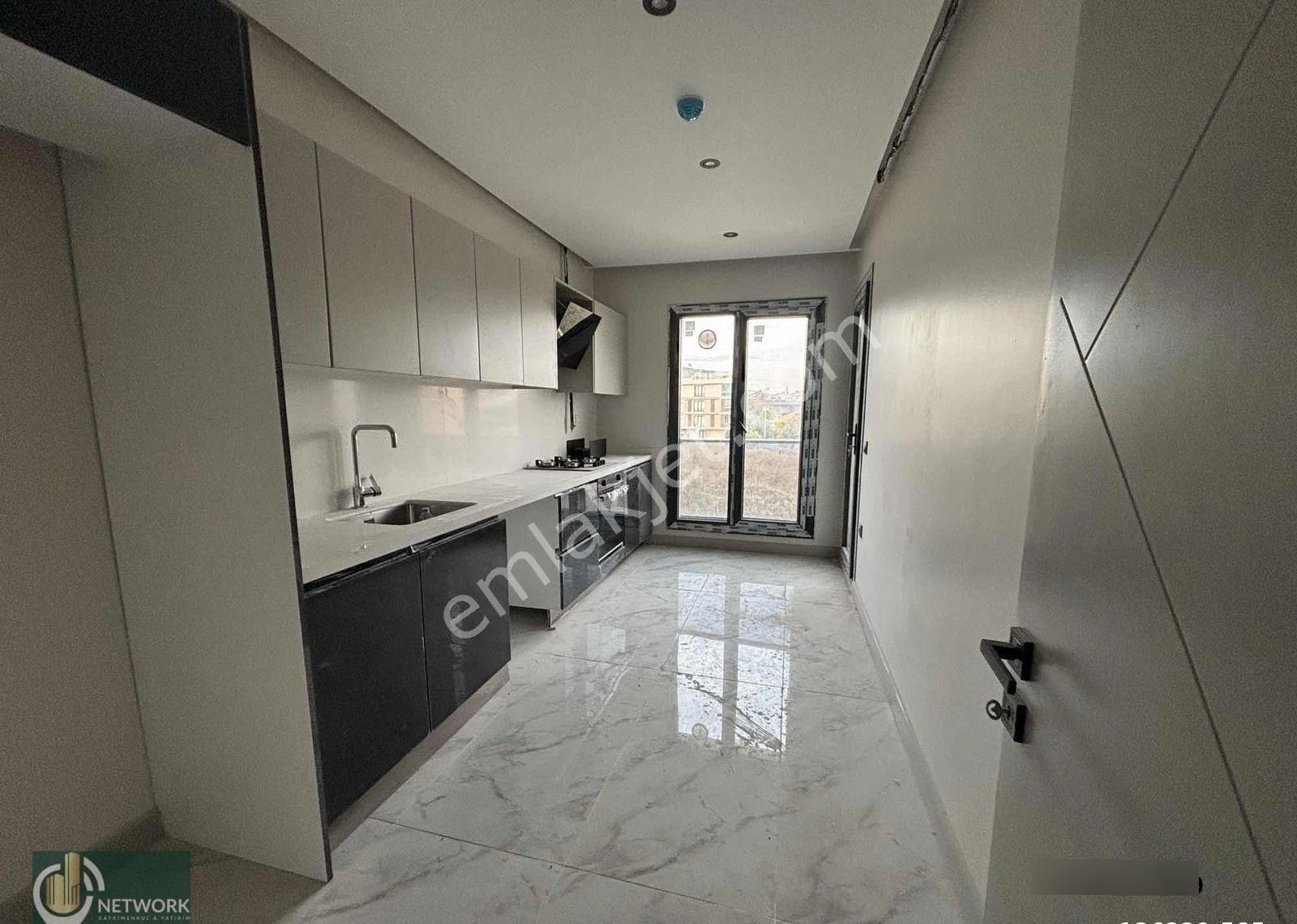 Acil Satılık Beylikdüzü Kavaklı'da 3+1 Ultra Lux Dubleks Daire - Görsel 4