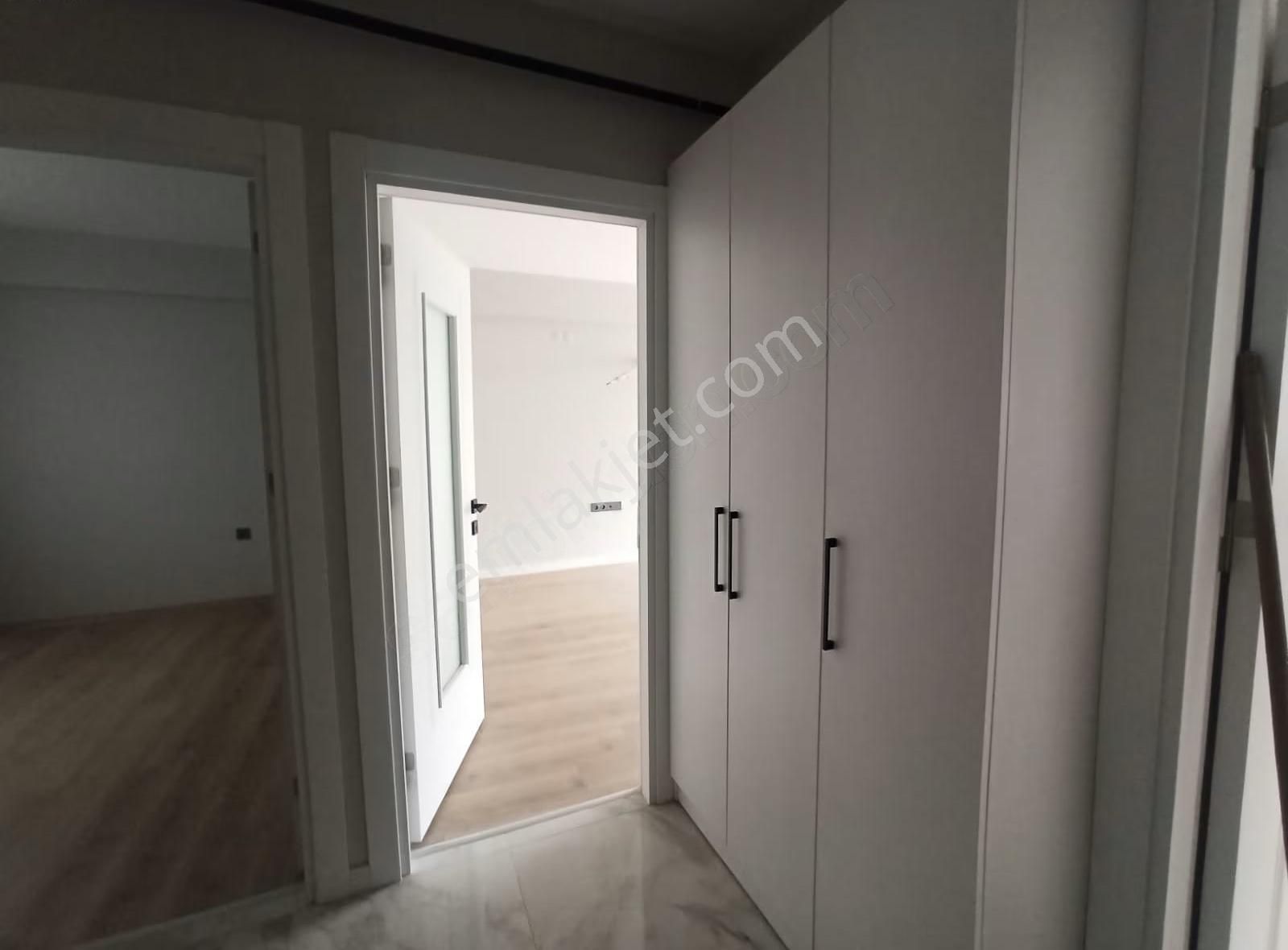 Bornova Erzene'de Sıfır 2+1 Kiralık Daire - Görsel 11