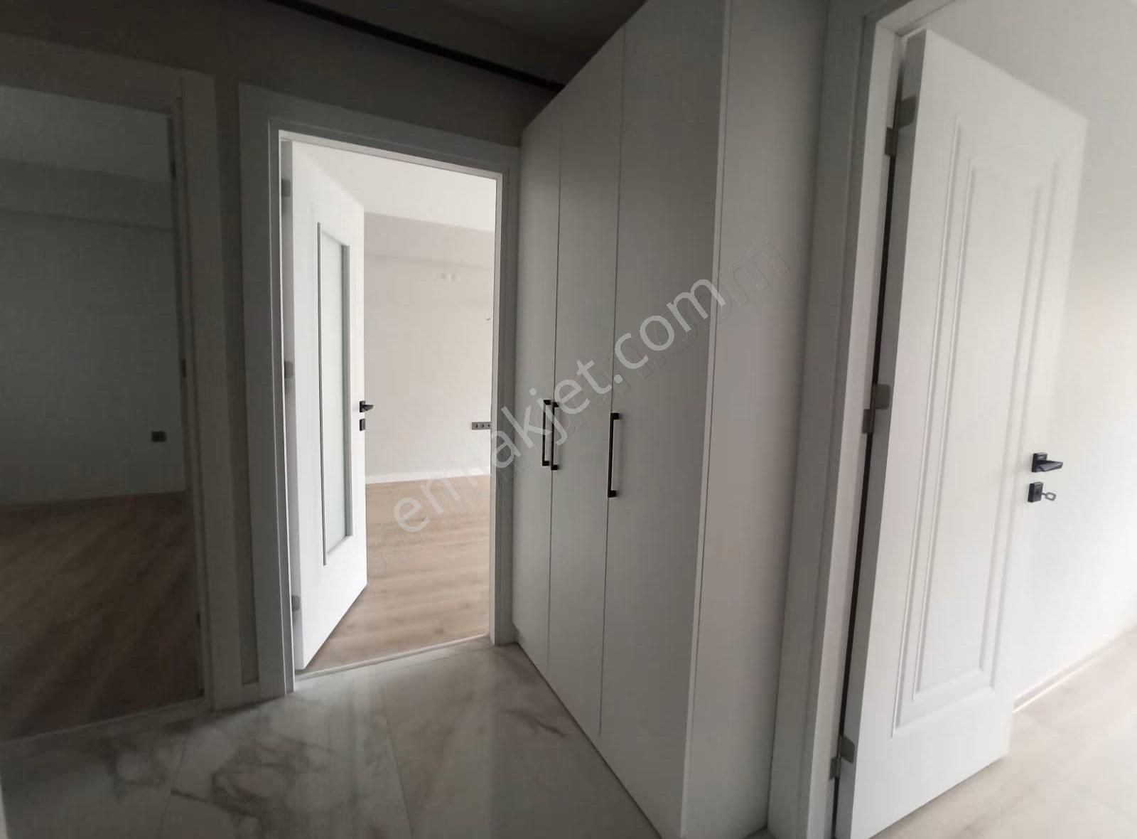 Bornova Erzene'de Sıfır 2+1 Kiralık Daire - Görsel 25