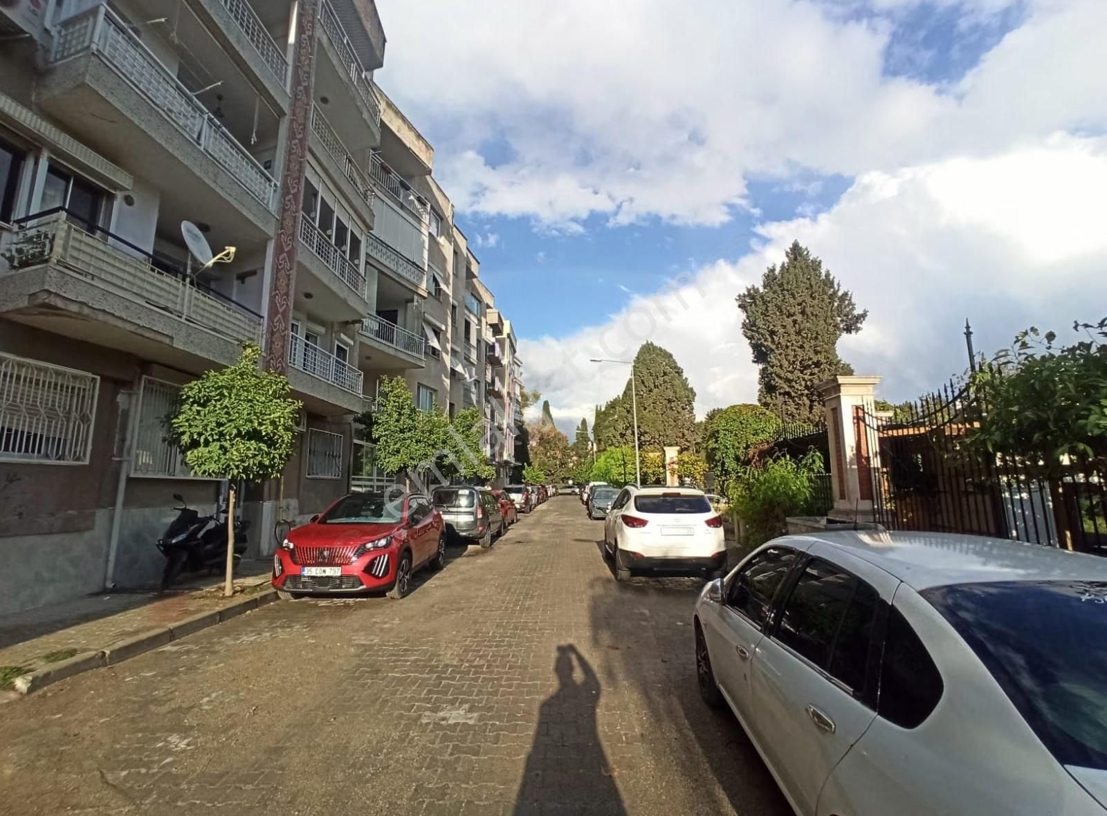 Bornova Erzene'de Sıfır 2+1 Kiralık Daire