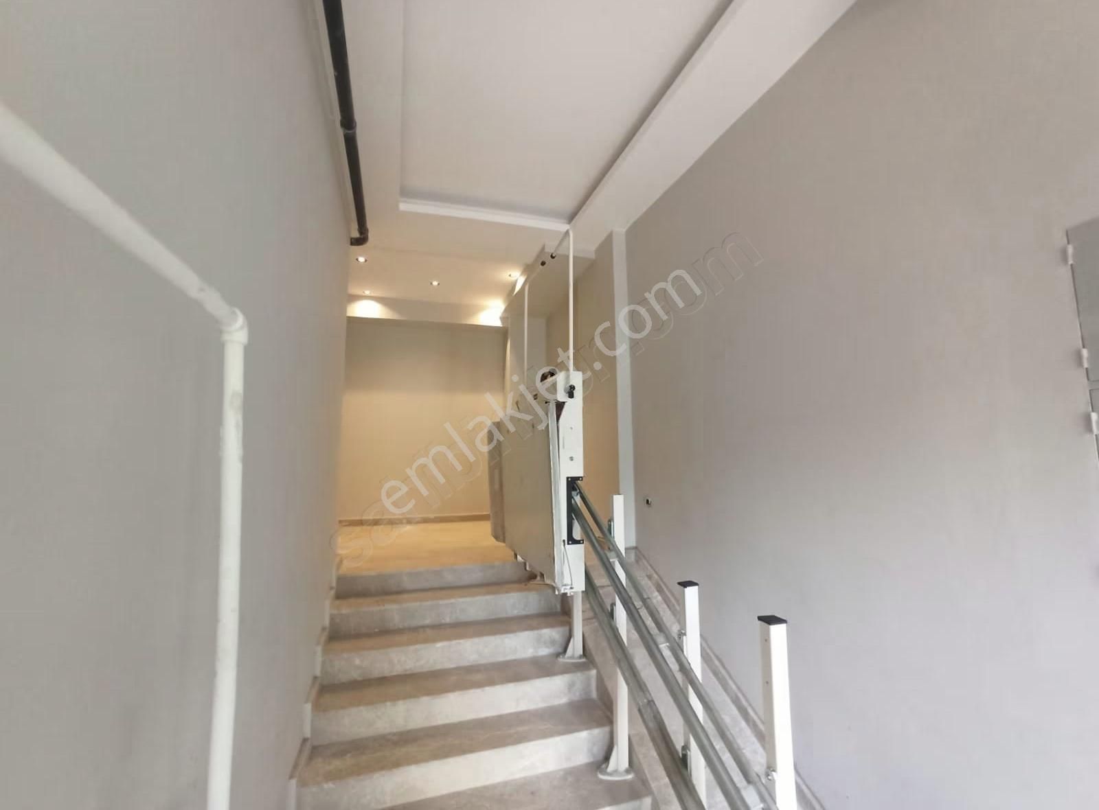 Bornova Erzene'de Sıfır 2+1 Kiralık Daire - Görsel 15