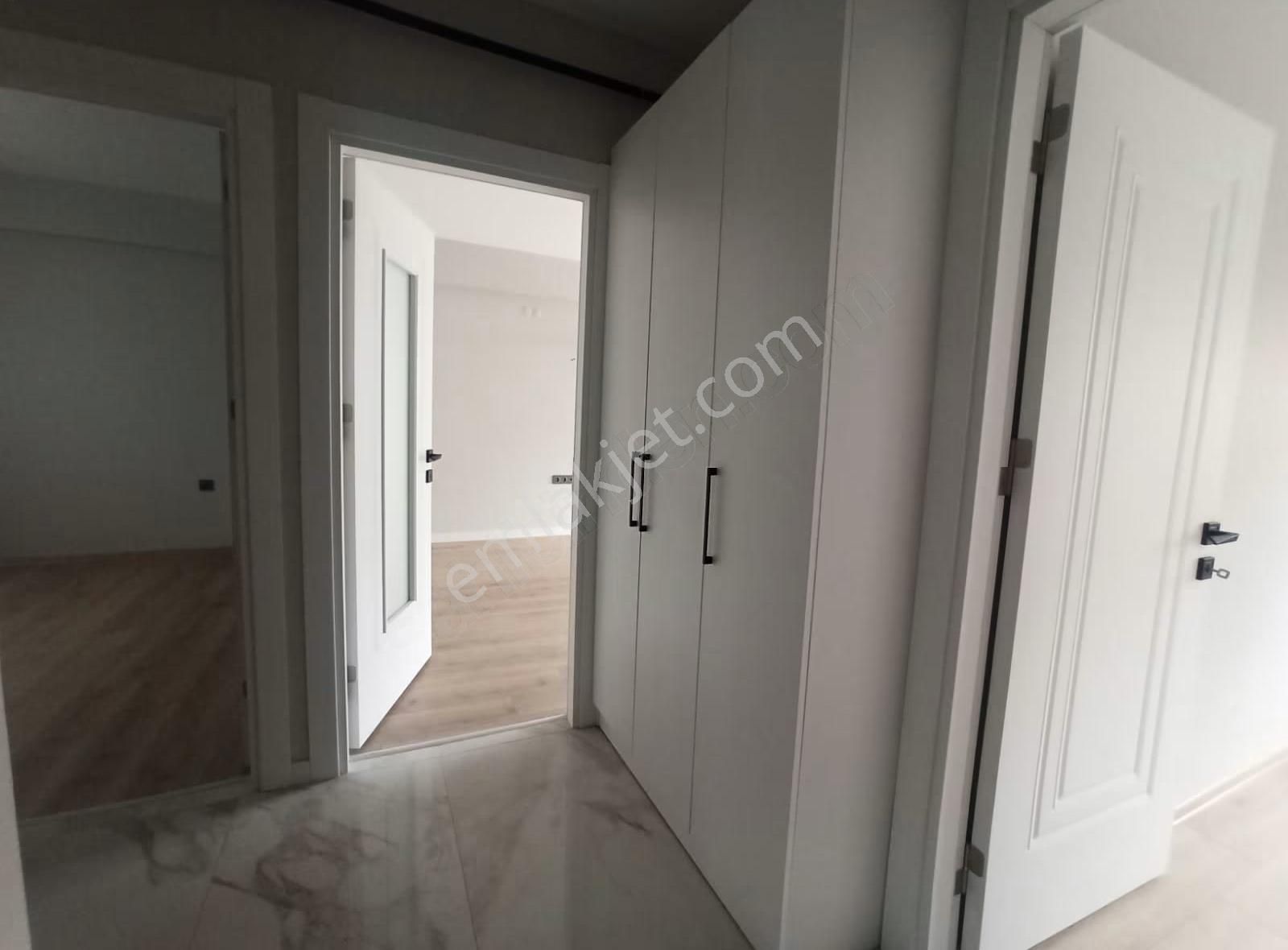 Bornova Erzene'de Sıfır 2+1 Kiralık Daire - Görsel 12