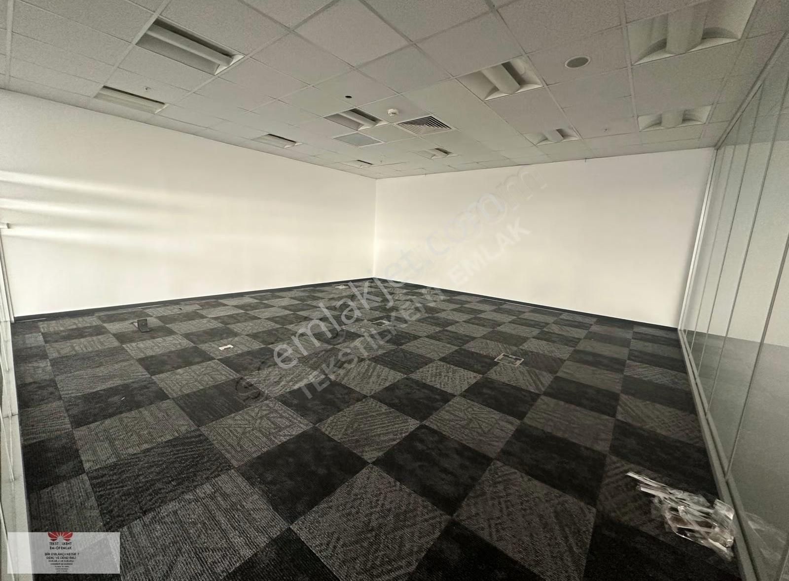 Koza Plaza'da Şehir Manzaralı Kiracısız Satılık Lüks Plaza Katı - Görsel 5