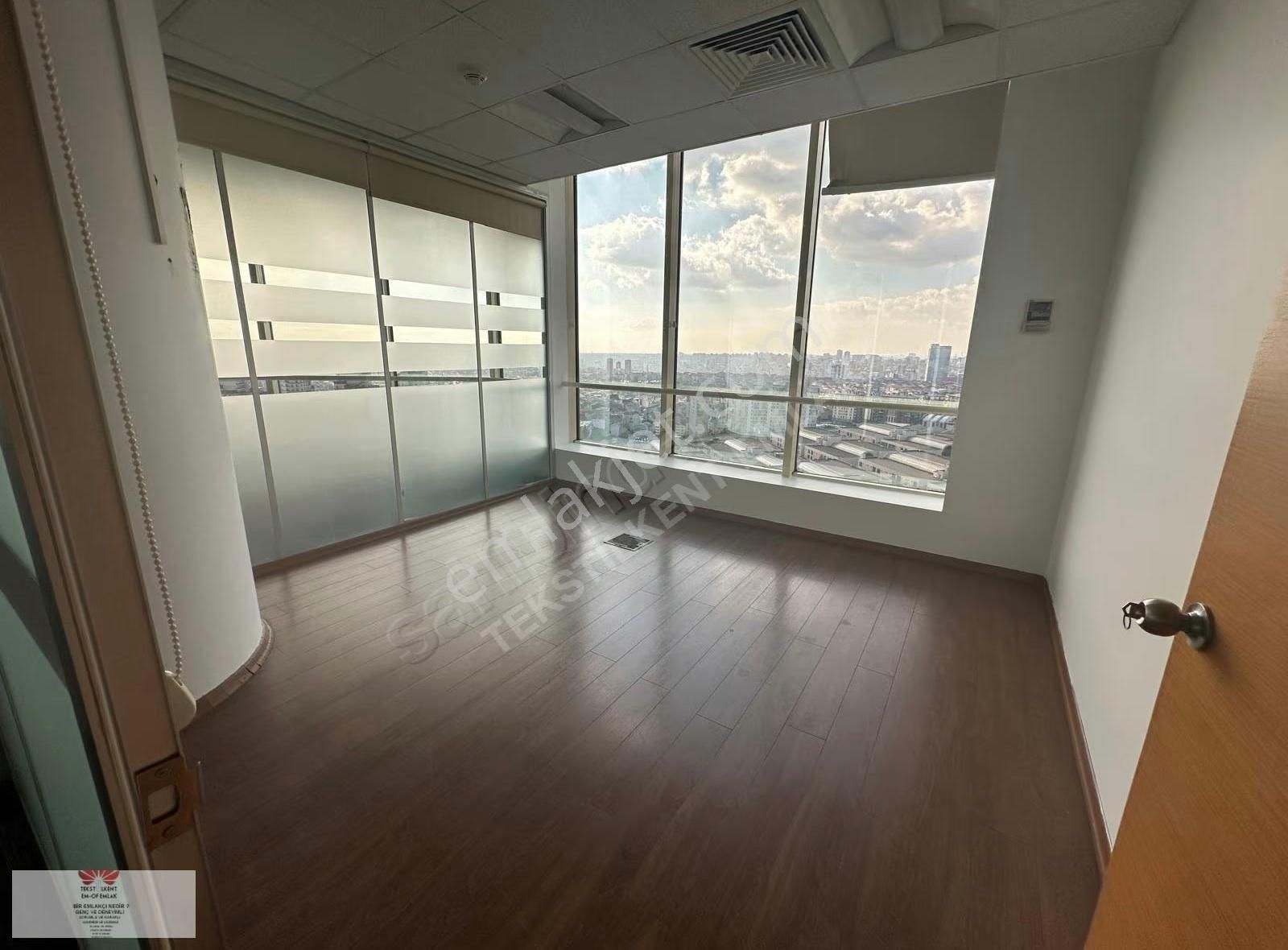 Koza Plaza'da Şehir Manzaralı Kiracısız Satılık Lüks Plaza Katı - Görsel 3