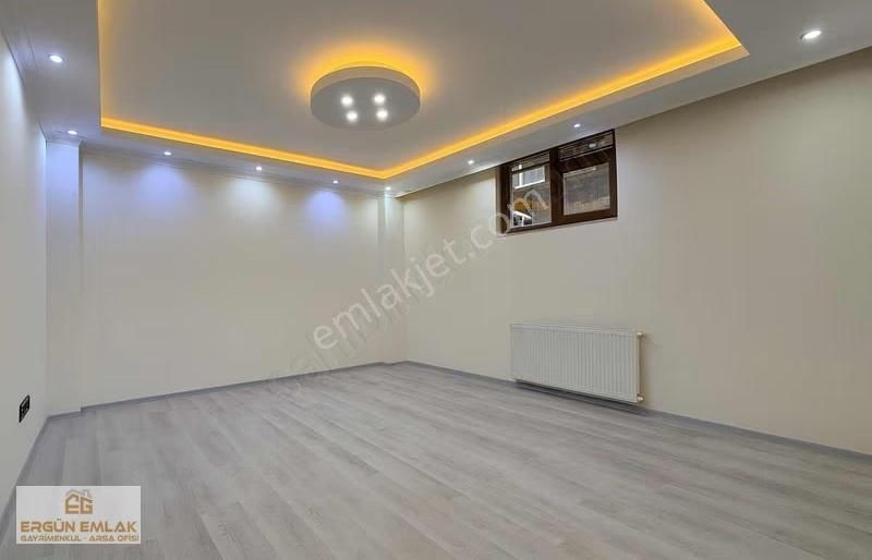 3+1 Satılık Kış Bahçeli Daire - Görsel 14