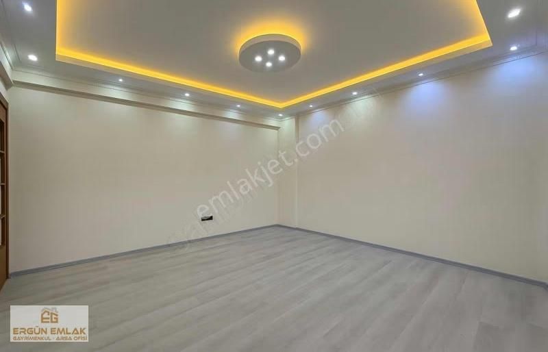 3+1 Satılık Kış Bahçeli Daire - Görsel 19
