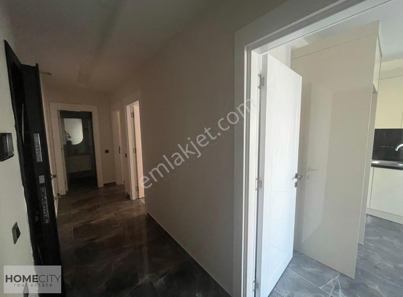 Alanya Mahmutlar 2+1 Lüks Kompleks 80m2 Denize 150m Fııırsaat - Görsel 3