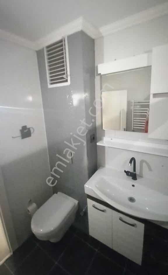 Vedat Dalokay Cad. İçi Yenilenmiş Satılık 2+1 Daire - Görsel 2