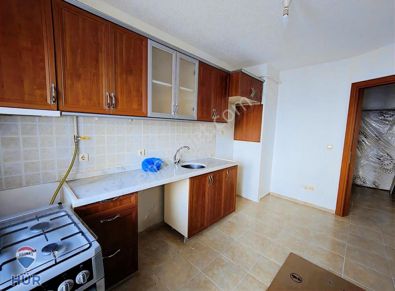 Remax-hür Fatma Yıldız Dan Korucuk İdeal Kent Te Kiralık 2+1 - Görsel 9