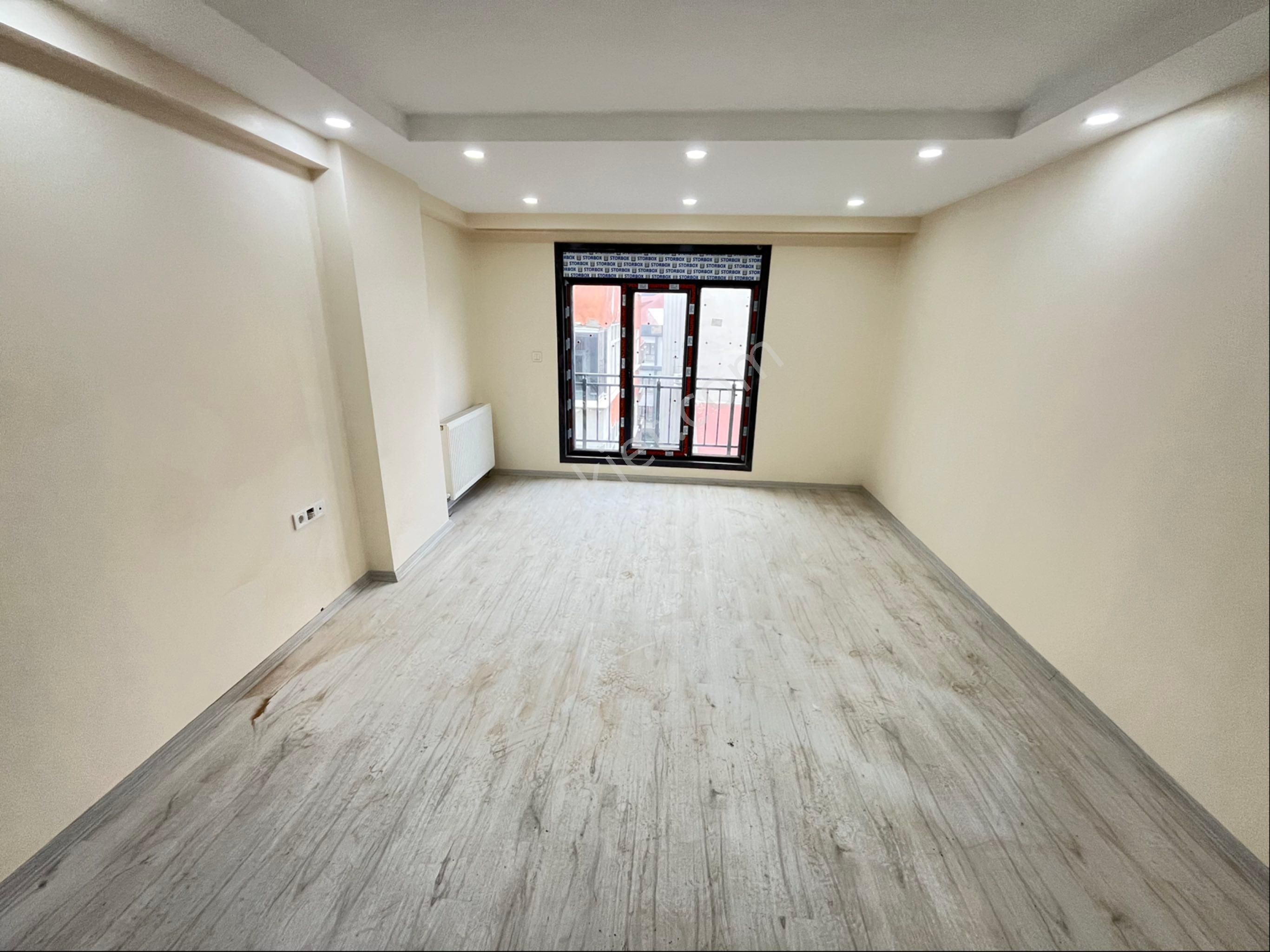 İmren Gayrimenkulden Kiralık 2+1 Arakat Cadde Üstü Yeni Bina - Görsel 9