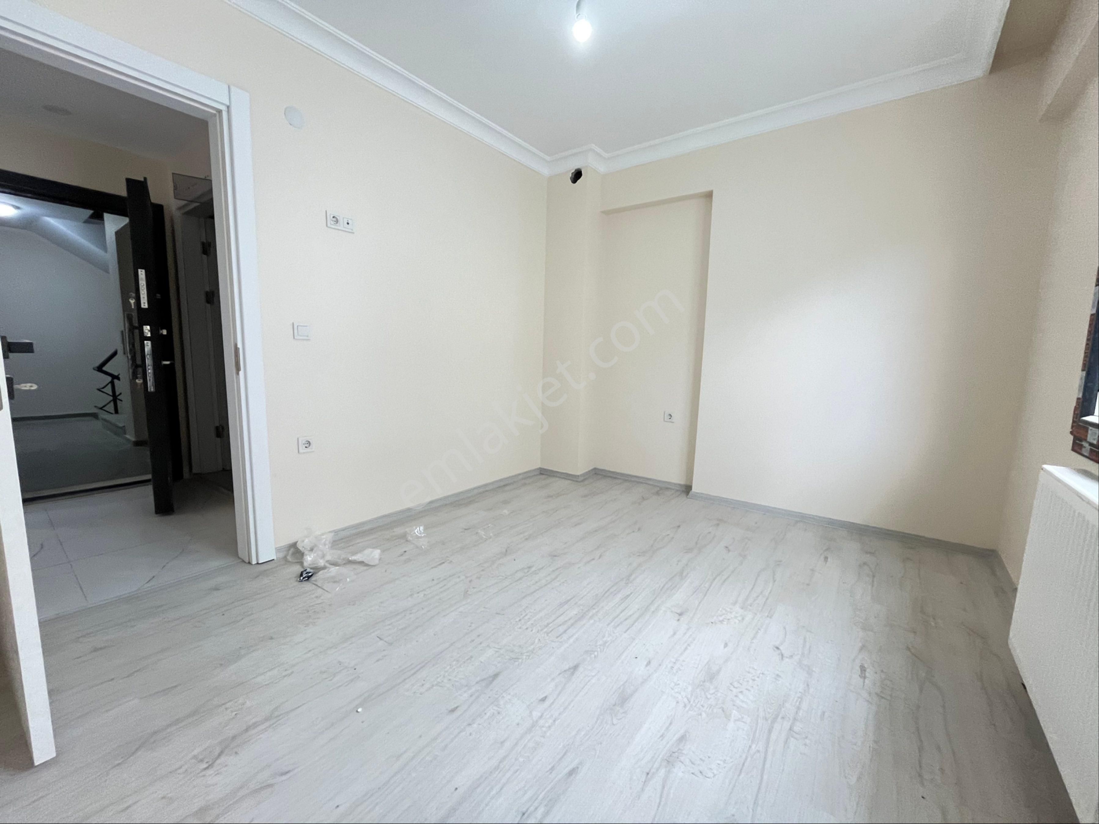 İmren Gayrimenkulden Kiralık 2+1 Arakat Cadde Üstü Yeni Bina - Görsel 30