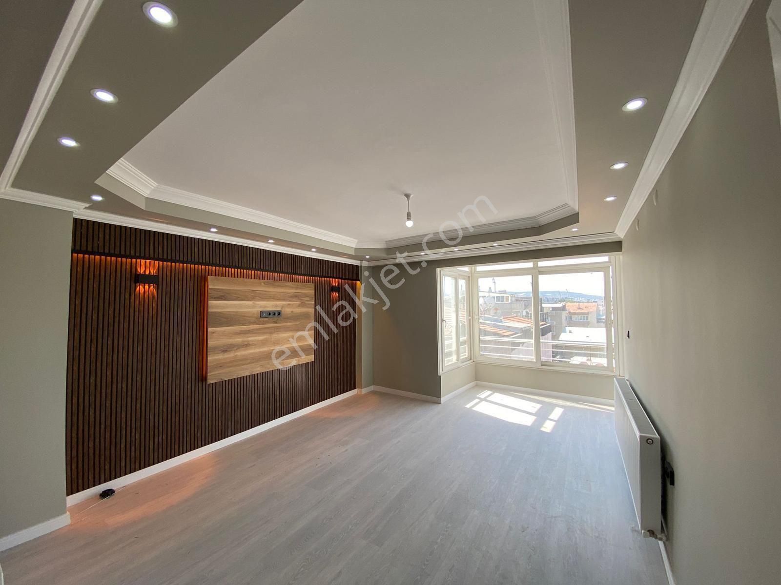 Turpa Konumev Şirinyer İzban Yakını Tadilatlı 3+1 Satılık Daire