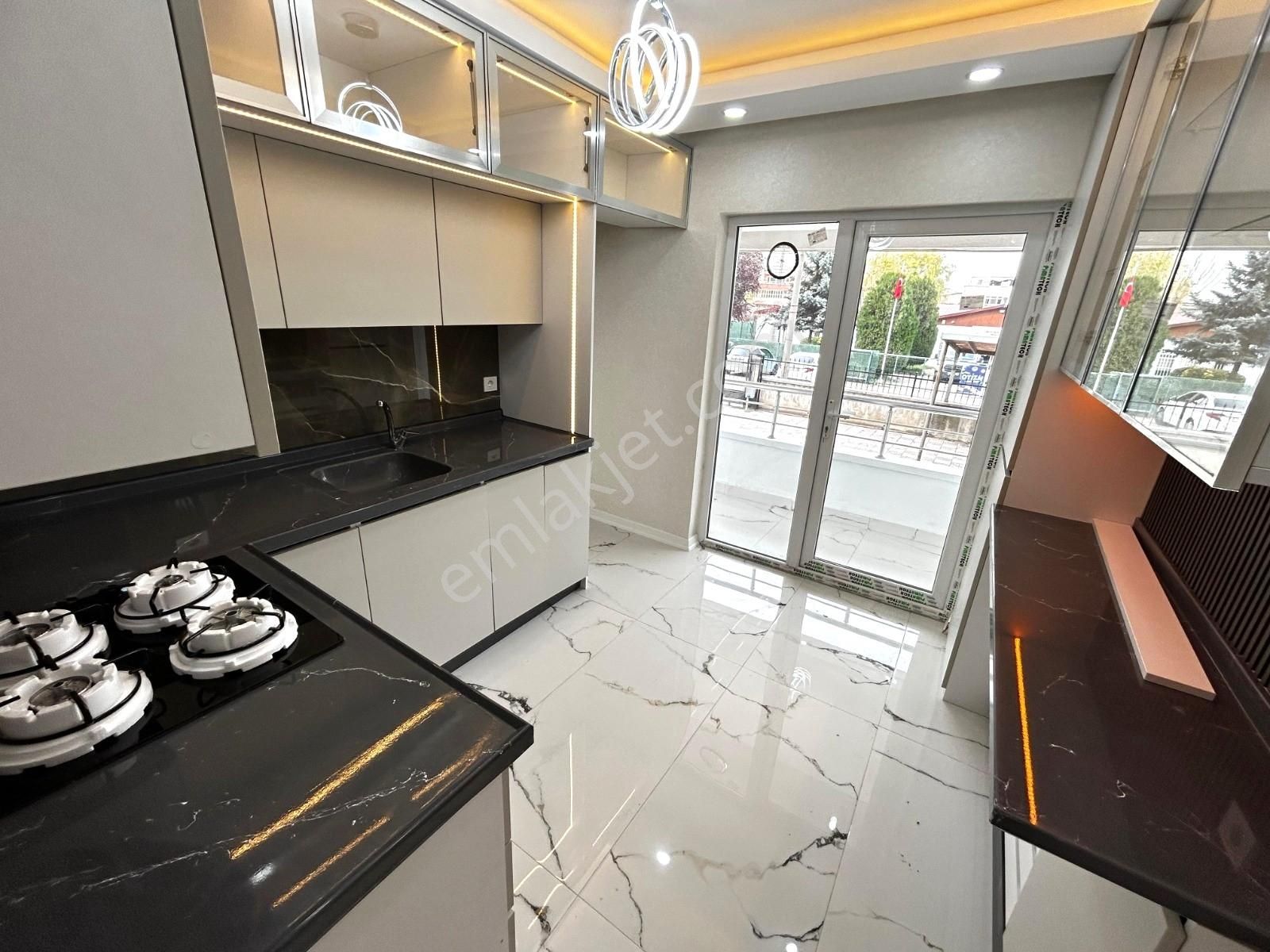 Sincan Tandoğan Mah'de Asansörlü Full Yapılı Yeni Daire - Görsel 9