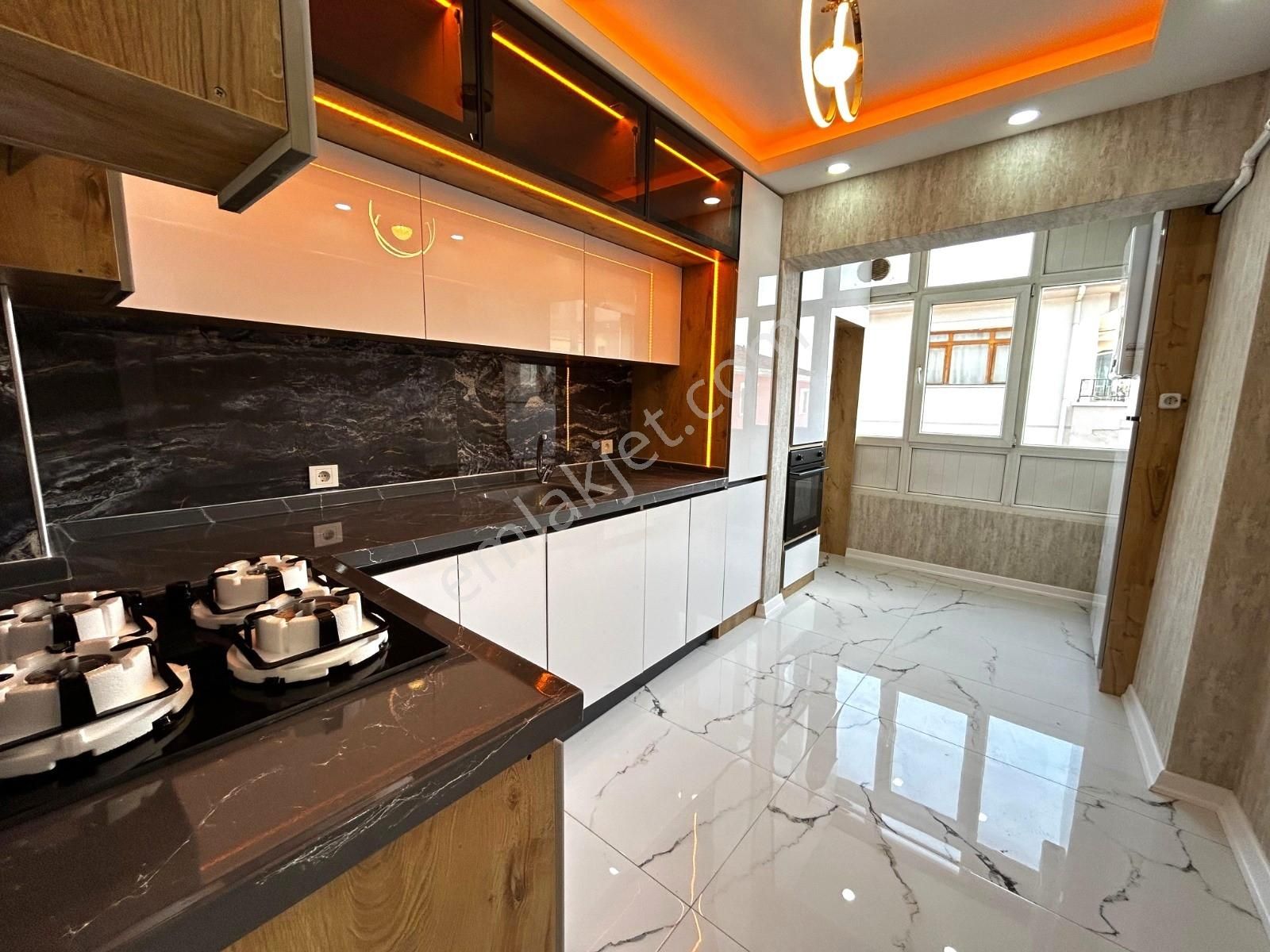 Akşemsettin Mah'de Cadde Üzeri Ara Kat Full Yapılı Daire - Görsel 20