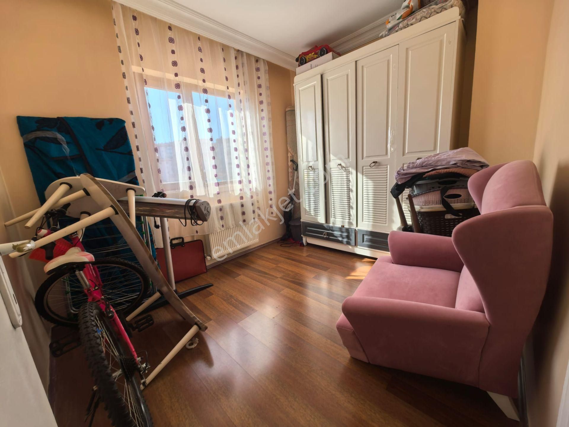 Bağlarbaşı Mahallesi'nde Ara Katta Yapılı 3+1 Daire! - Görsel 24