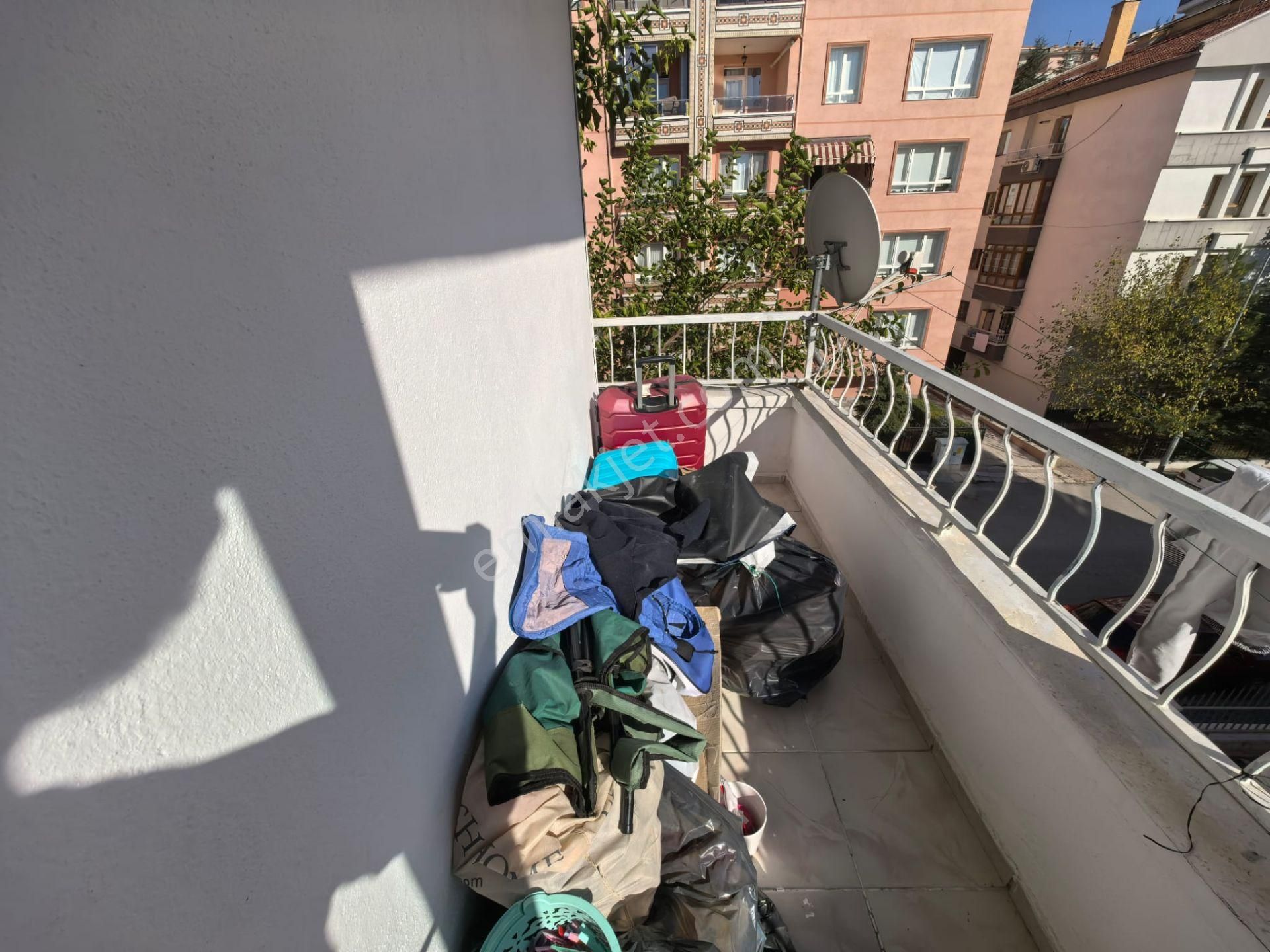 Bağlarbaşı Mahallesi'nde Ara Katta Yapılı 3+1 Daire! - Görsel 27