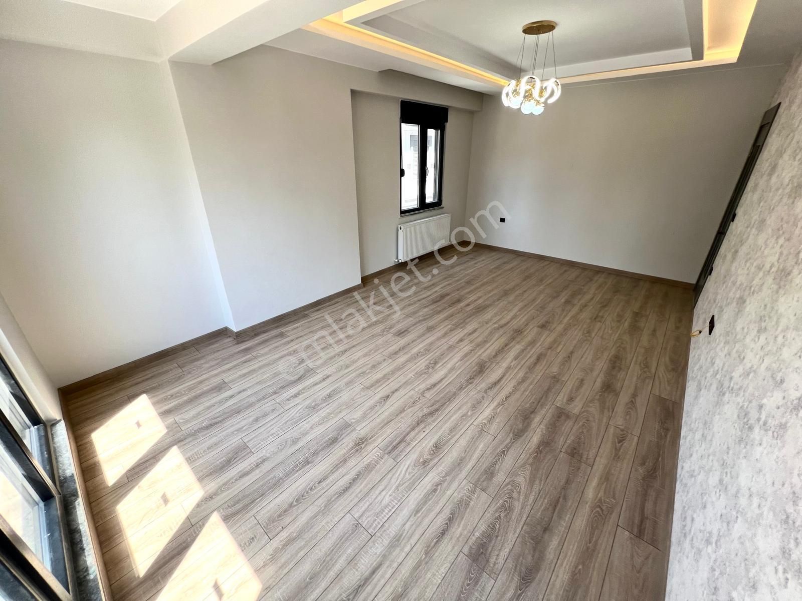 Cantan Emlaktan Akçay Sıfır Geniş Balkonlu Şık Tasarımlı Lüks 2+1 Daire - Görsel 17