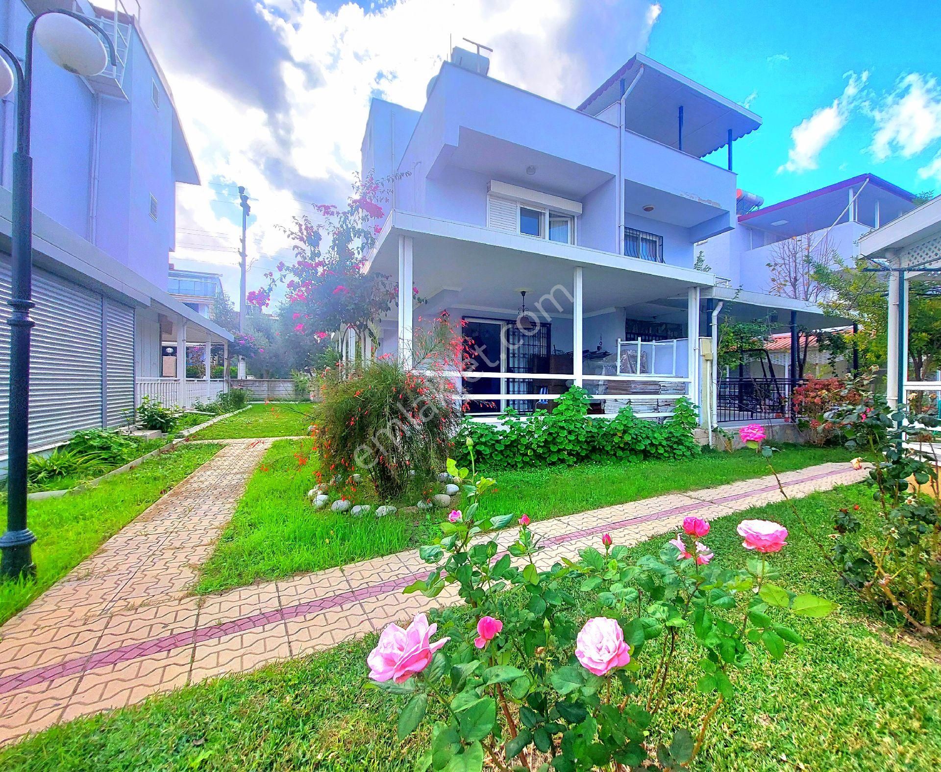 Ata Emlak'tan Plaja Yakın Havuzlu Sitede 3+1 Bahçeli Villa - Görsel 8