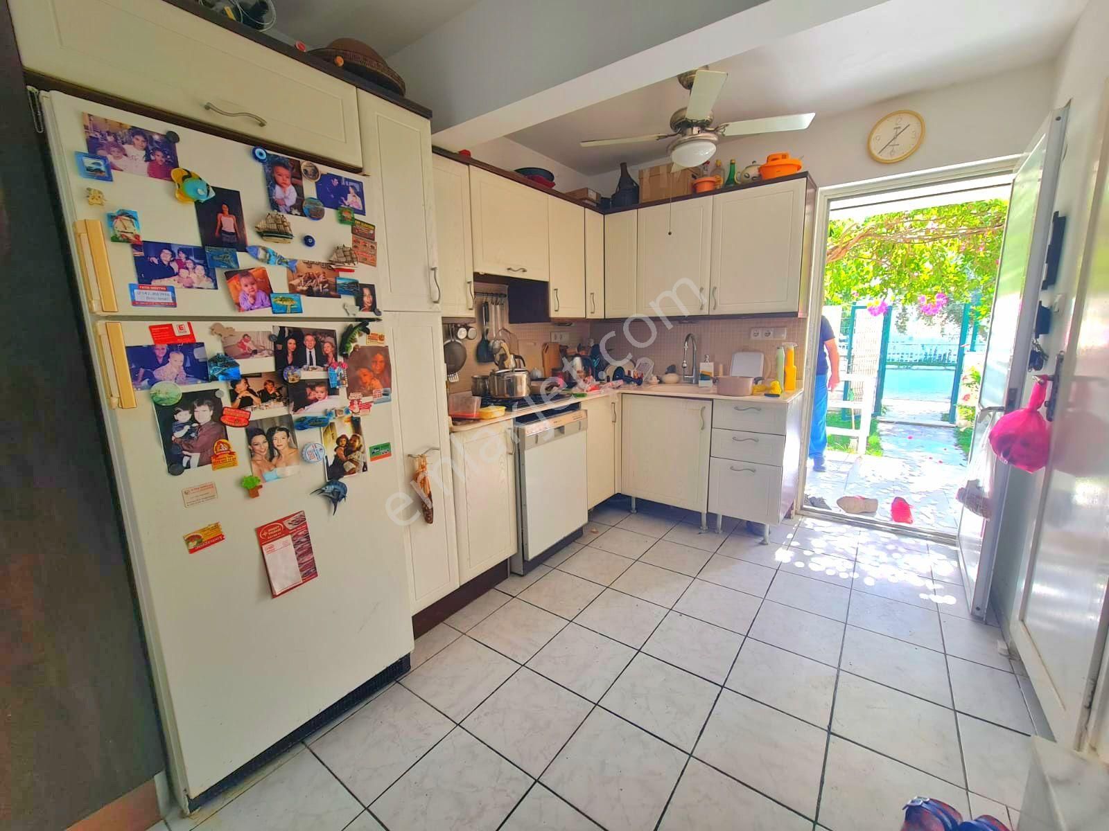 Ata Emlak'tan Plaja Yakın Havuzlu Sitede 3+1 Bahçeli Villa - Görsel 12