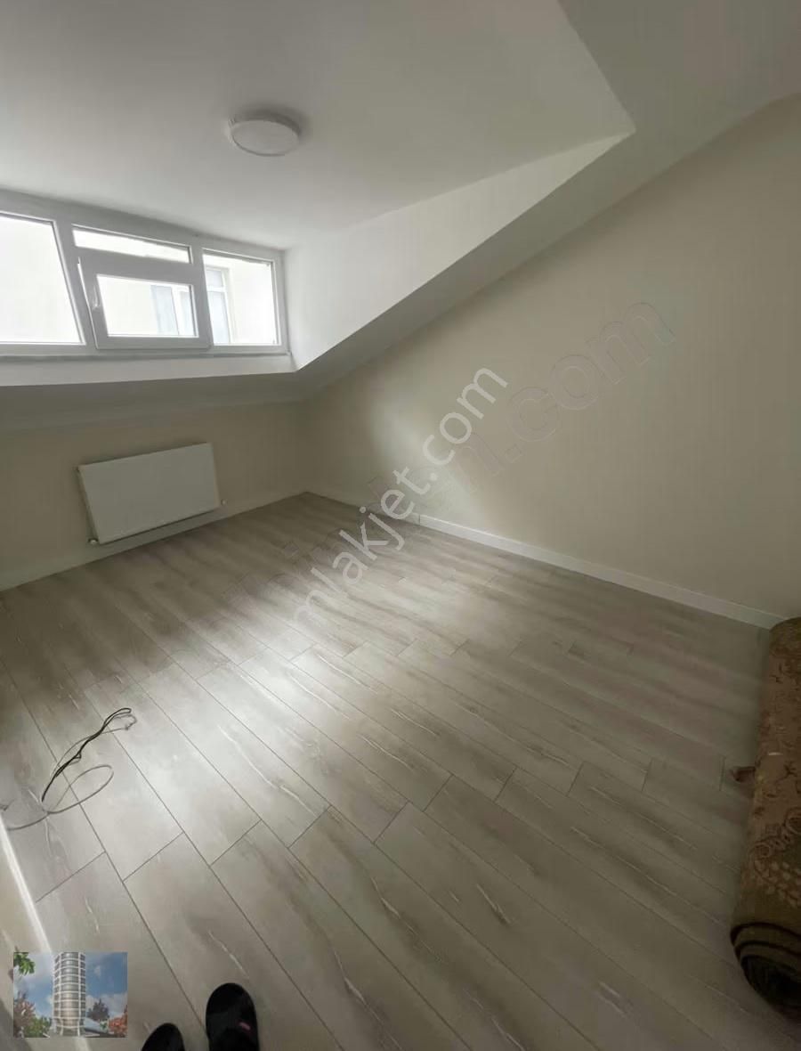 Cumhuriyet Mahallesi Yanyol'da Kiralık Geniş Teras Daire - Görsel 12