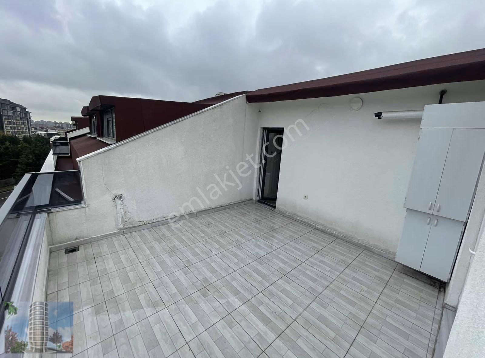 Cumhuriyet Mahallesi Yanyol'da Kiralık Geniş Teras Daire - Görsel 24