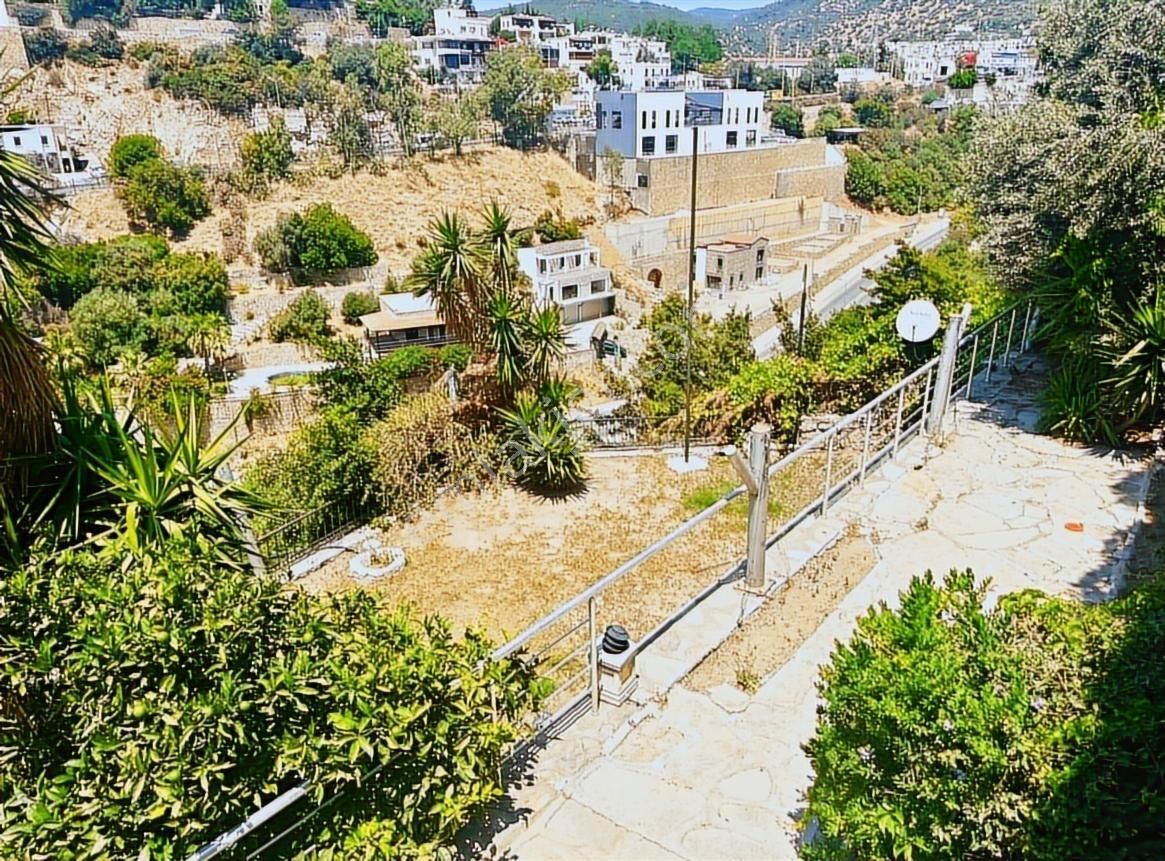 Bodrum Umurça Mevkiinde Kale Ve Deniz Manzaralı Müstakil Villa - Görsel 22