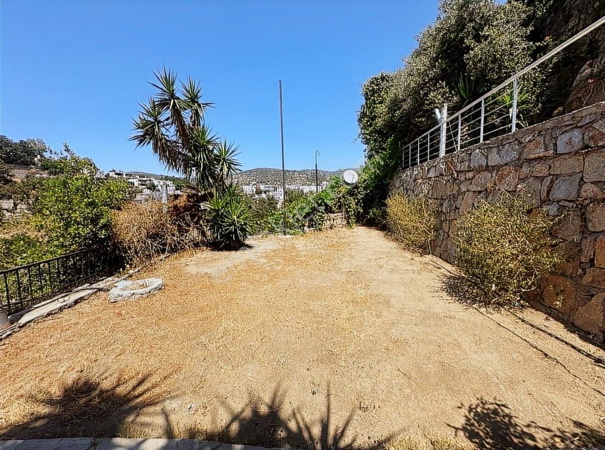 Bodrum Umurça Mevkiinde Kale Ve Deniz Manzaralı Müstakil Villa - Görsel 4