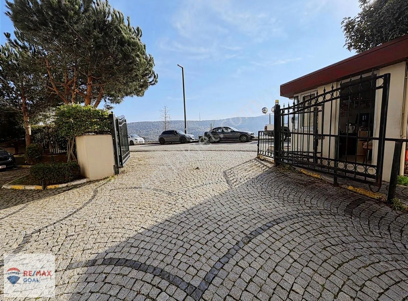 Beykoz'da Boğaz Ve Şehir Manzaralı Ferah 3,5+1 Net 140 M2 Daire - Görsel 20