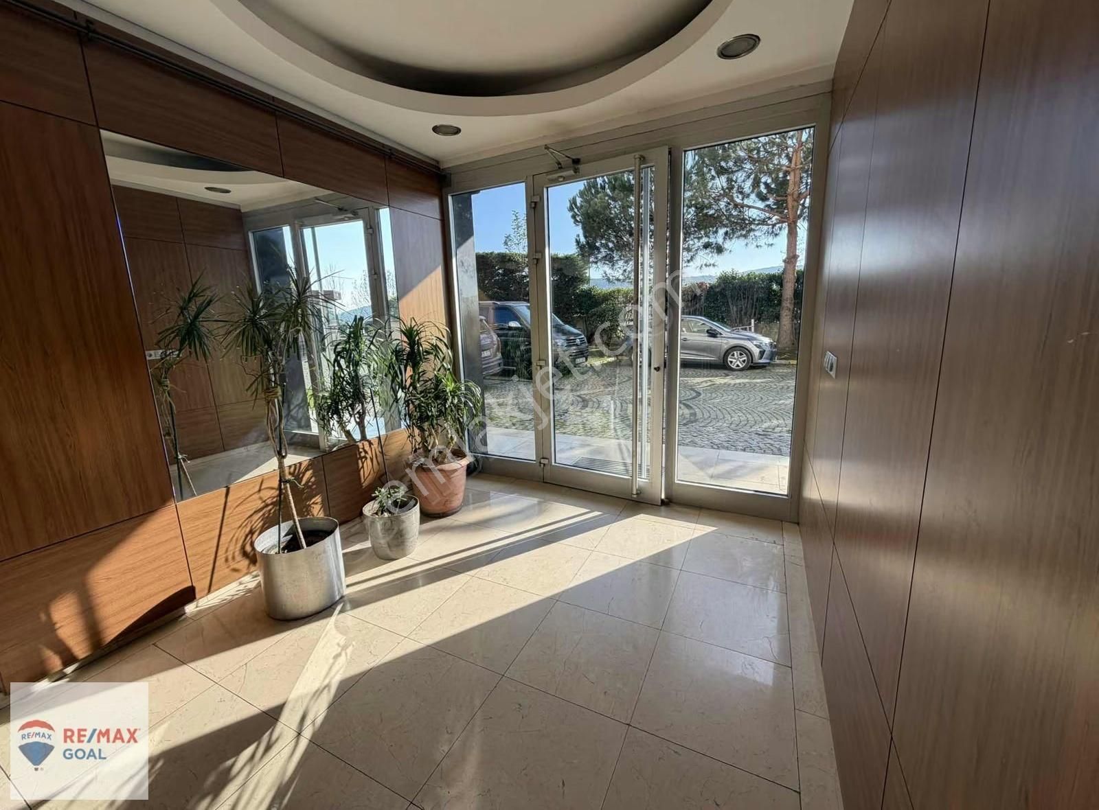 Beykoz'da Boğaz Ve Şehir Manzaralı Ferah 3,5+1 Net 140 M2 Daire - Görsel 15