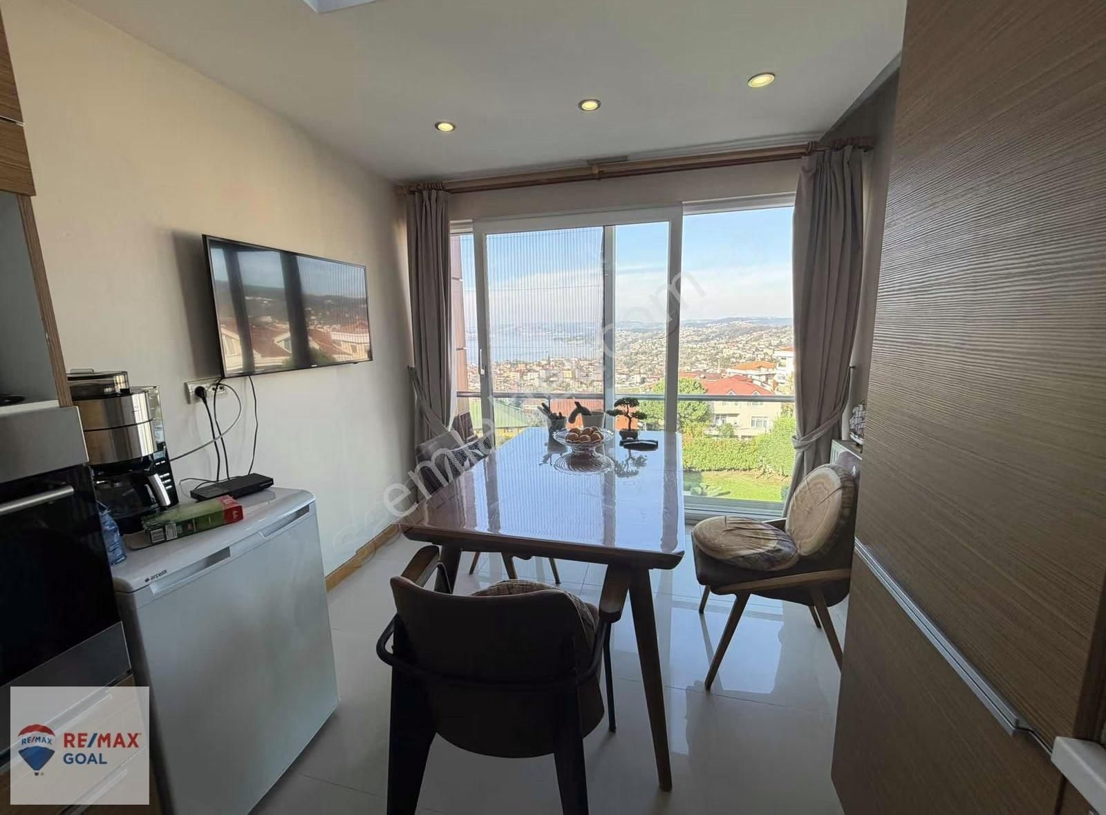 Beykoz'da Boğaz Ve Şehir Manzaralı Ferah 3,5+1 Net 140 M2 Daire - Görsel 14