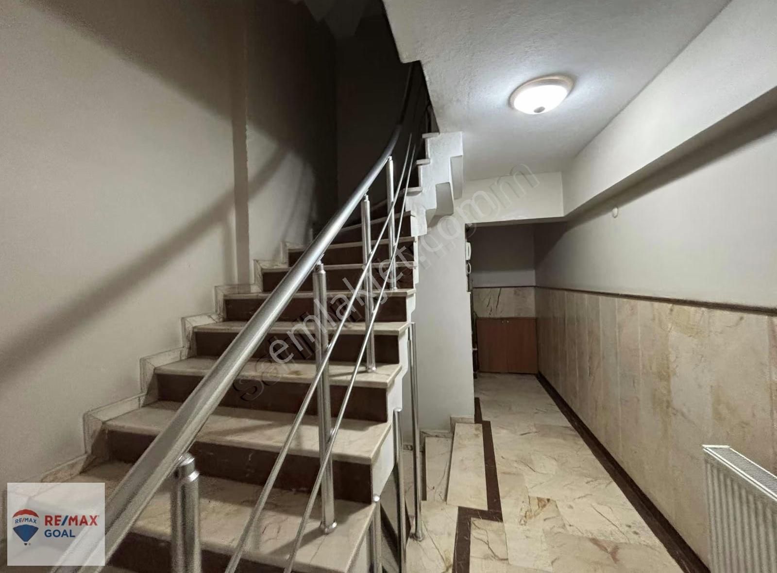 Eğitim Mahallesi İş Merkezleri İçinde Kiralık 1+0 Ofis - Görsel 15