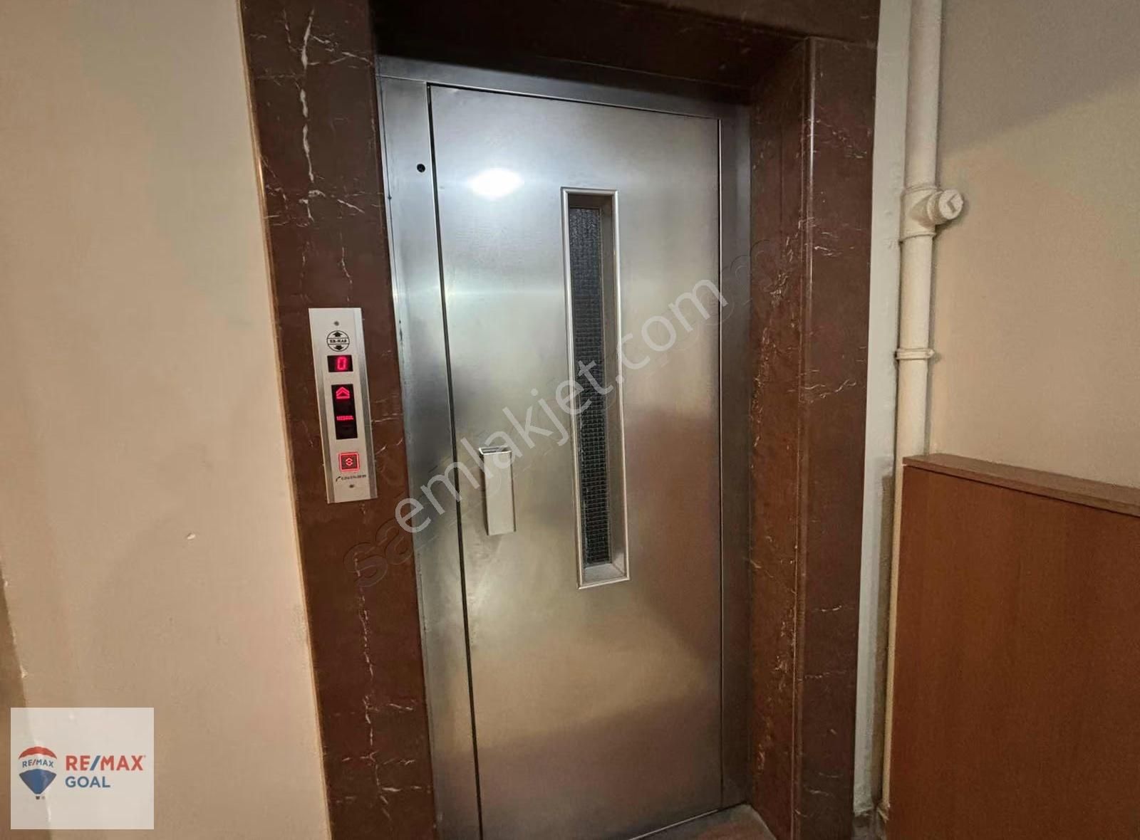 Eğitim Mahallesi İş Merkezleri İçinde Kiralık 1+0 Ofis - Görsel 14