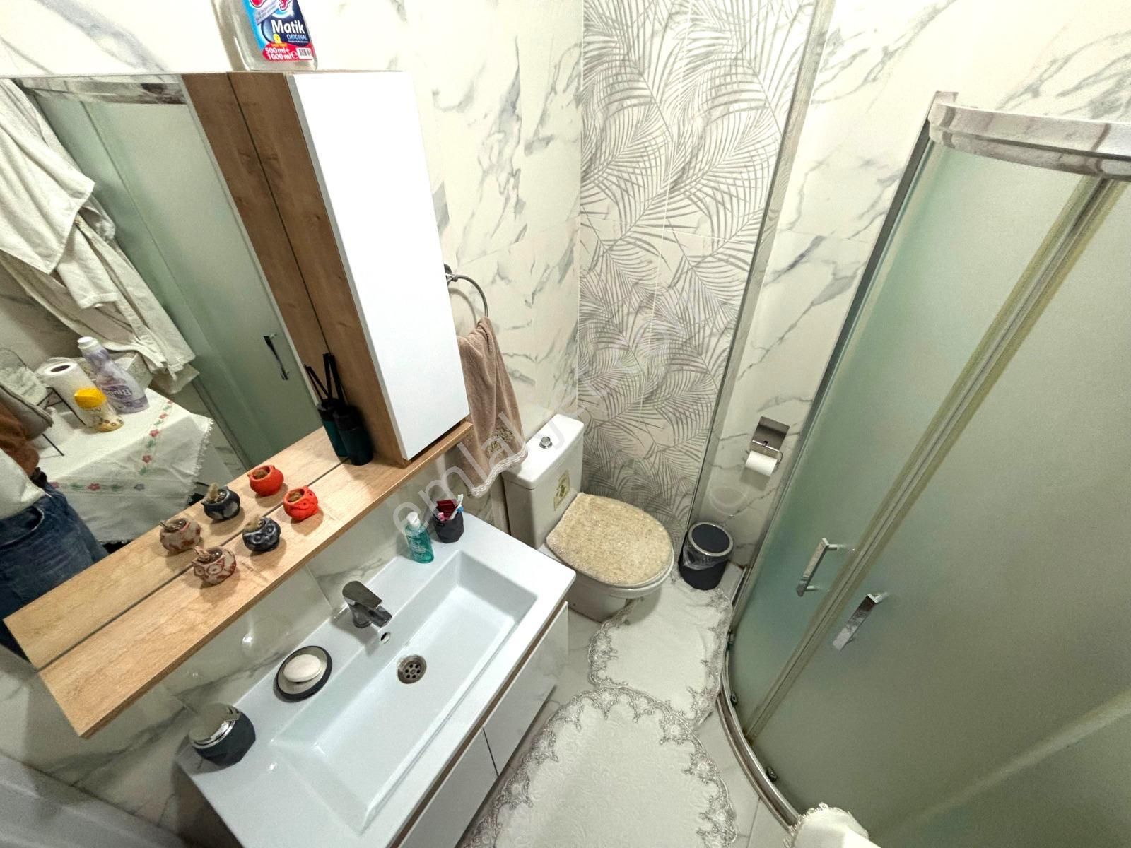 Akçay'da Doktorlar Sitesi Mevkinde 3+1 Ayrı Mutfak Asansörlü Satılık Daire - Görsel 2