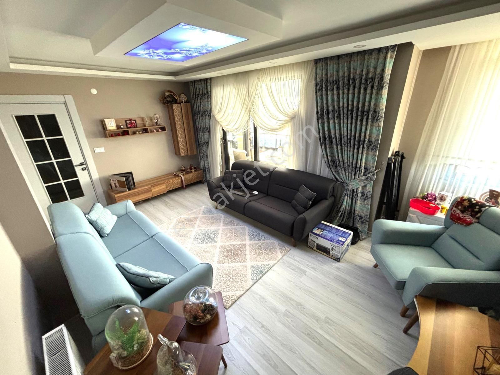 Akçay'da Doktorlar Sitesi Mevkinde 3+1 Ayrı Mutfak Asansörlü Satılık Daire - Görsel 27