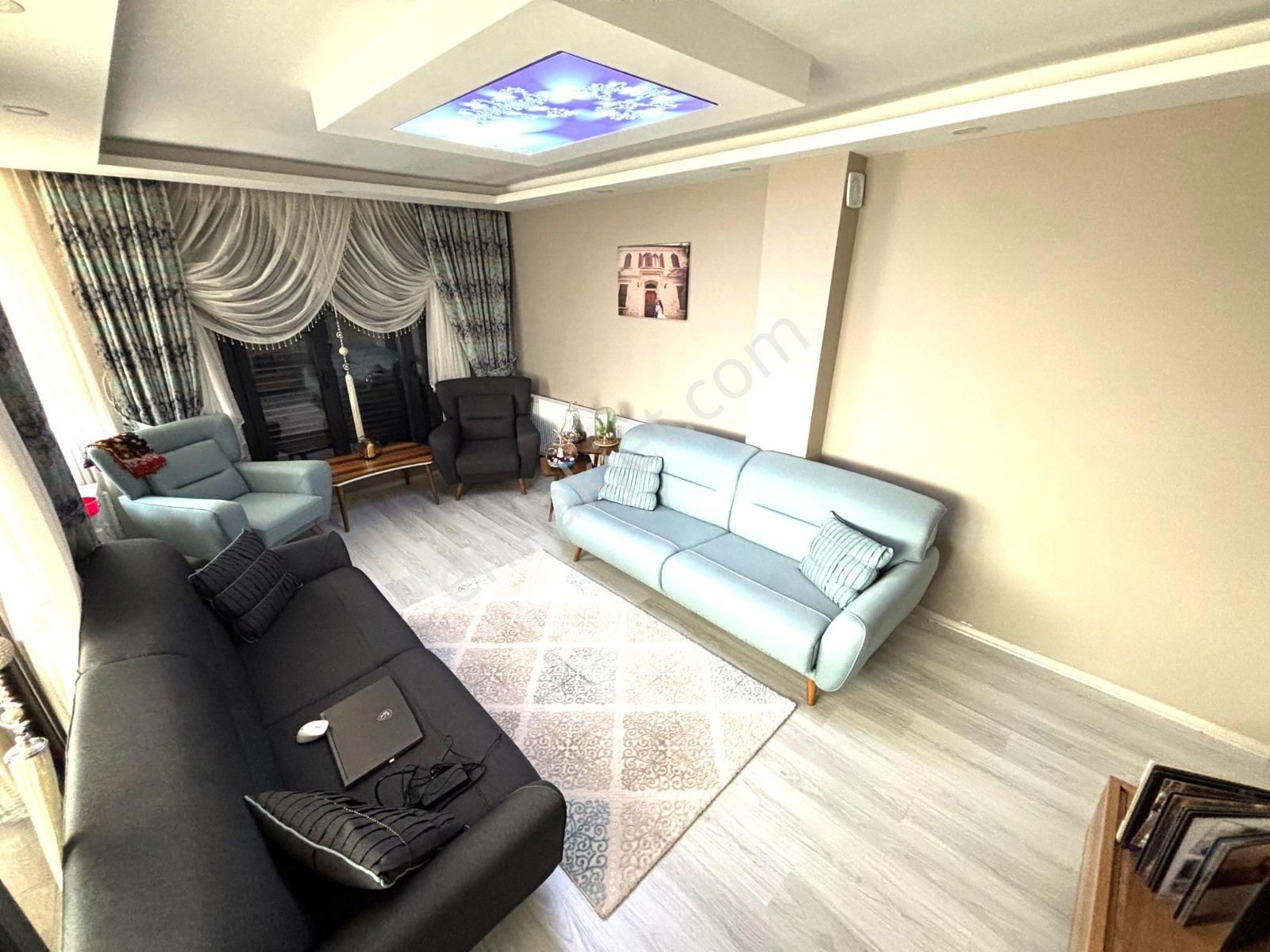 Akçay'da Doktorlar Sitesi Mevkinde 3+1 Ayrı Mutfak Asansörlü Satılık Daire - Görsel 24