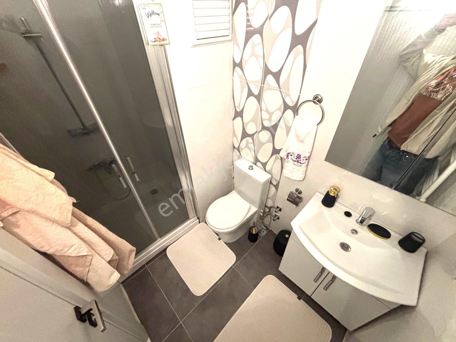 Akçay'da Doktorlar Sitesi Mevkinde 3+1 Ayrı Mutfak Asansörlü Satılık Daire - Görsel 15