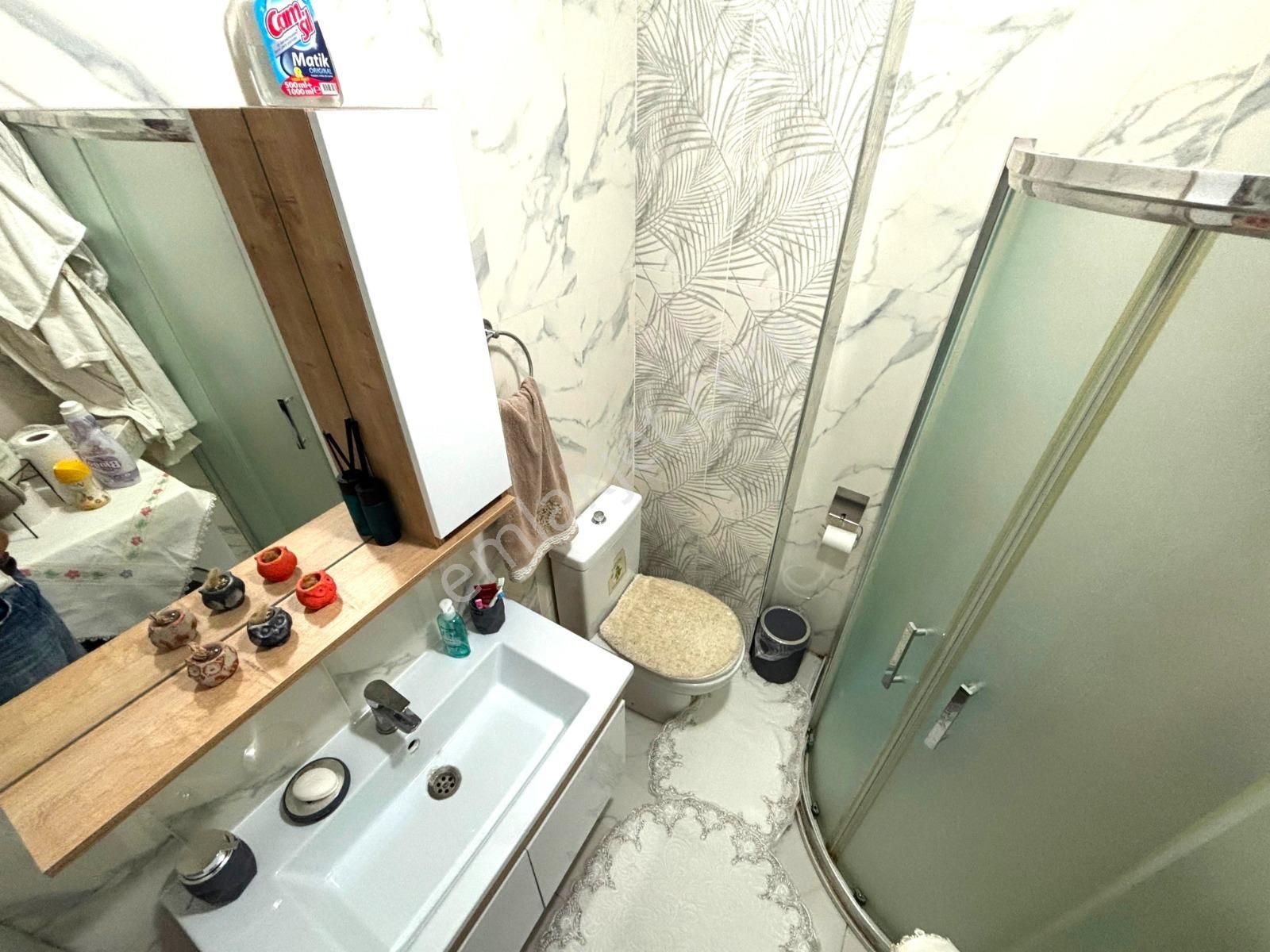 Akçay'da Doktorlar Sitesi Mevkinde 3+1 Ayrı Mutfak Asansörlü Satılık Daire - Görsel 3