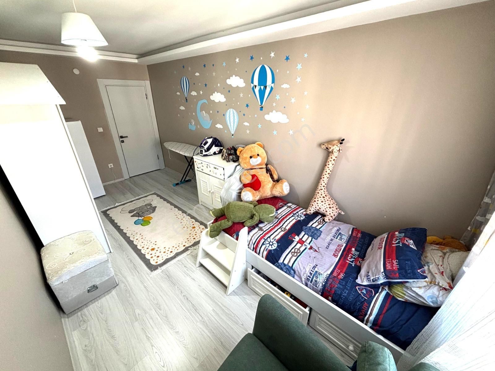 Akçay'da Doktorlar Sitesi Mevkinde 3+1 Ayrı Mutfak Asansörlü Satılık Daire - Görsel 7