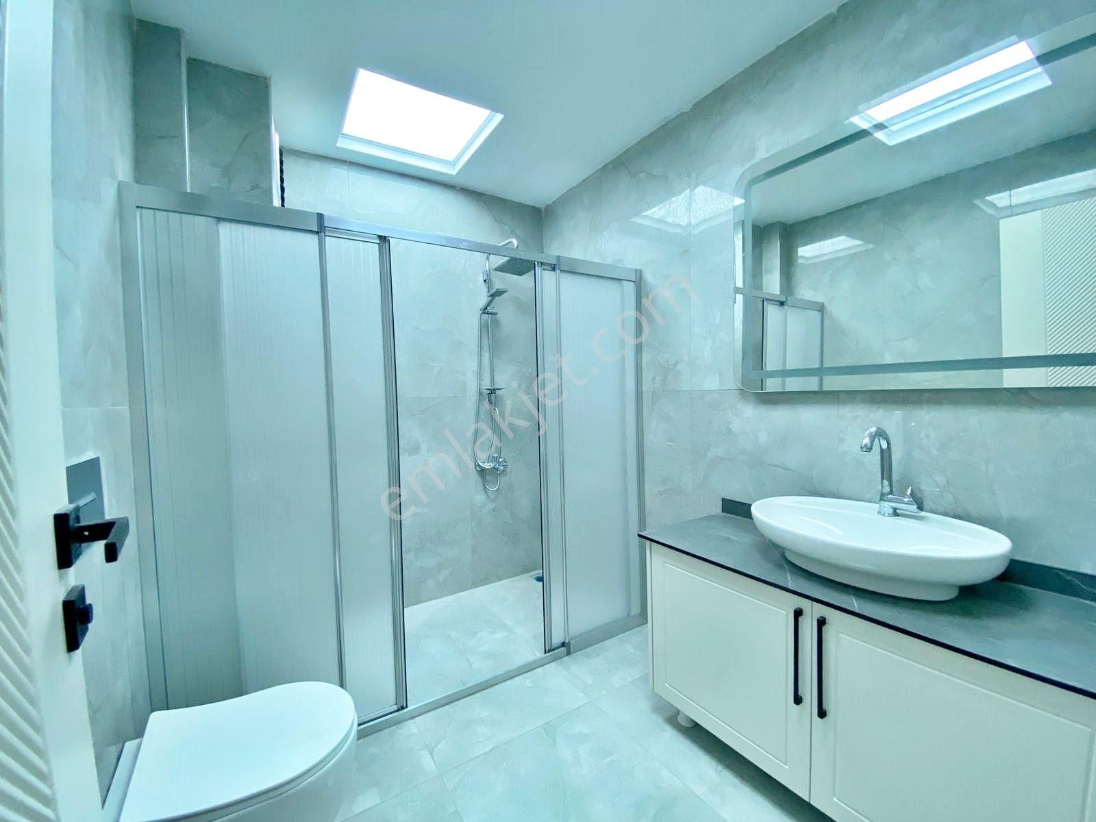 Göktürk'te Giyinme Odalı Ebeveyn Banyolu Masrafsız Lüx 2.5+1 - Görsel 18