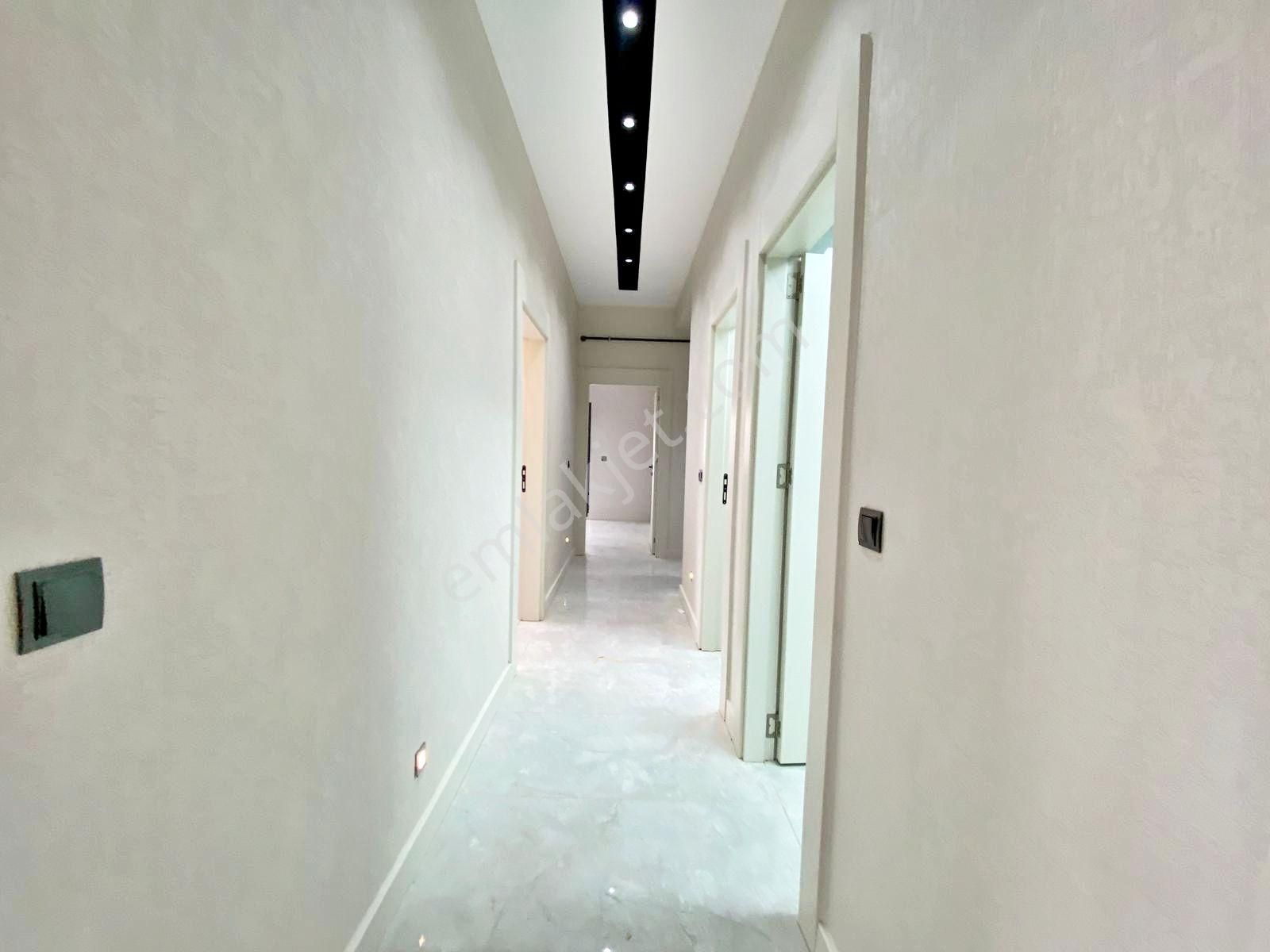 Göktürk'te Giyinme Odalı Ebeveyn Banyolu Masrafsız Lüx 2.5+1 - Görsel 17