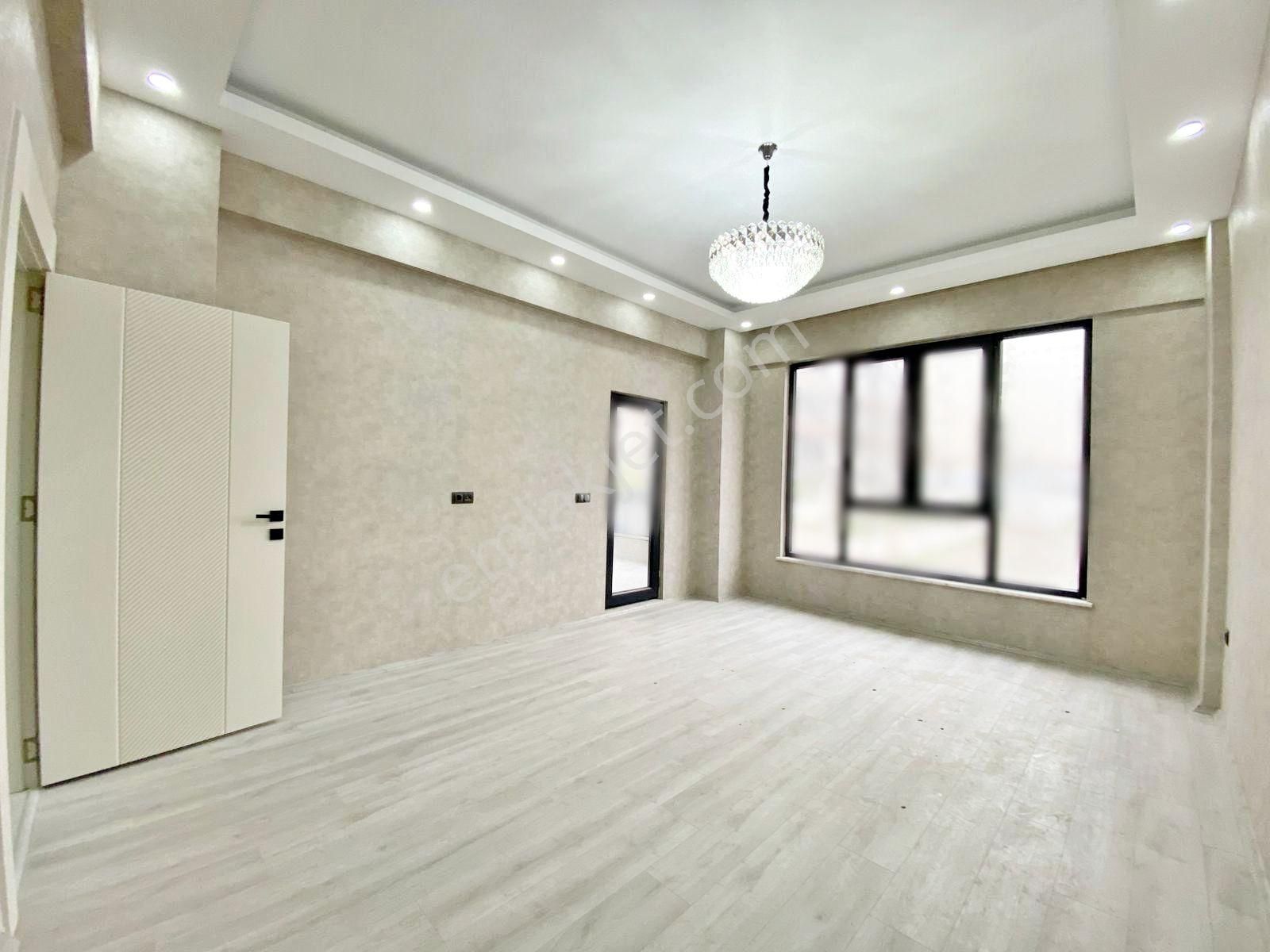 Göktürk'te Giyinme Odalı Ebeveyn Banyolu Masrafsız Lüx 2.5+1 - Görsel 8