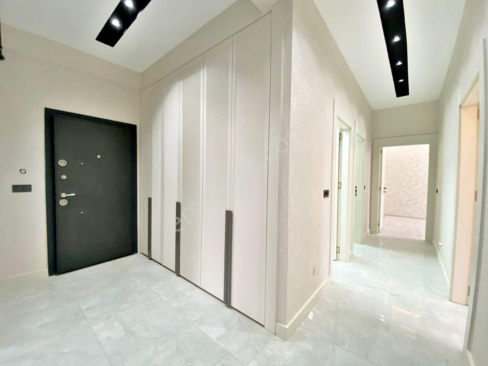 Göktürk'te Giyinme Odalı Ebeveyn Banyolu Masrafsız Lüx 2.5+1 - Görsel 21