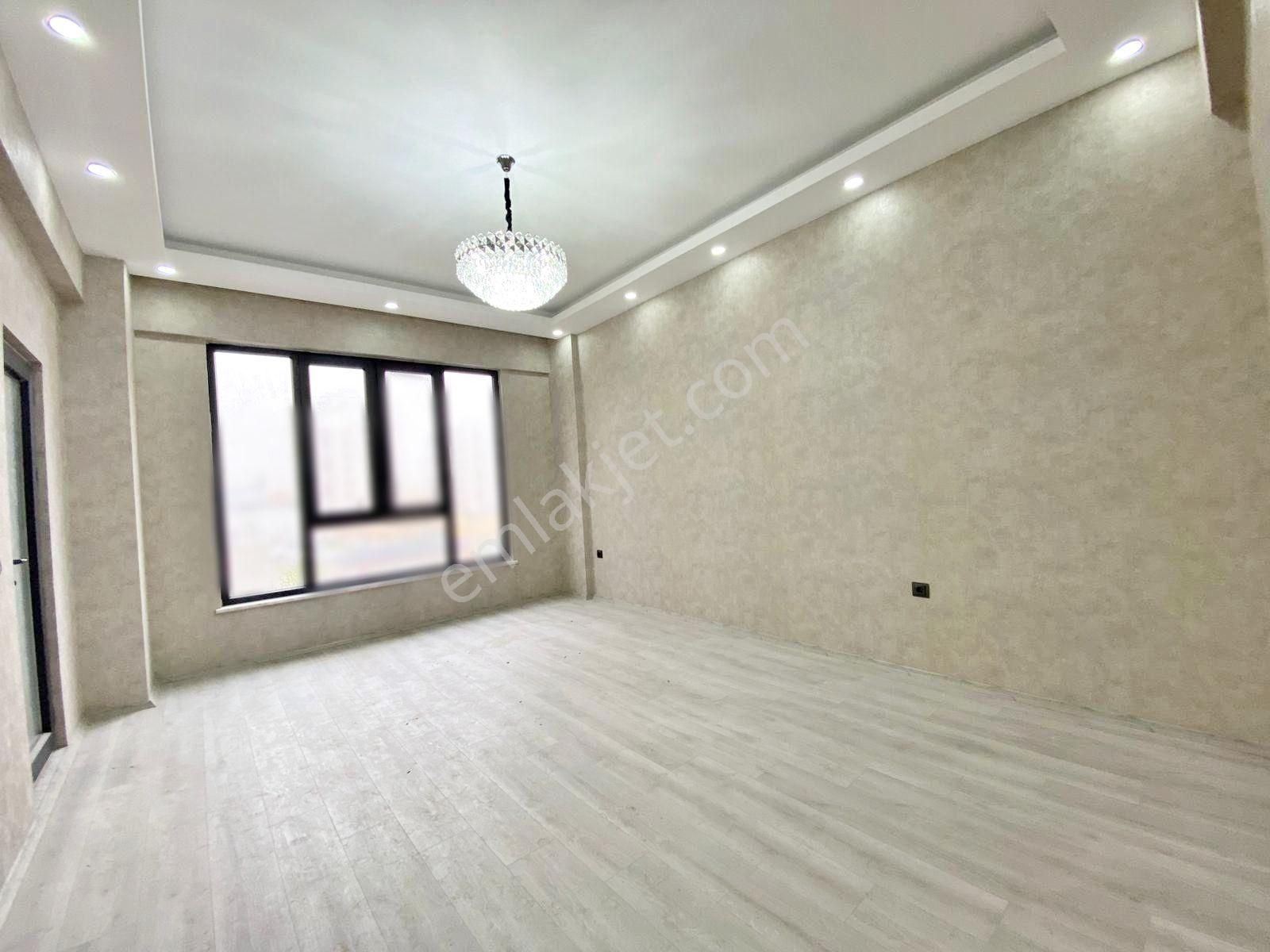 Göktürk'te Giyinme Odalı Ebeveyn Banyolu Masrafsız Lüx 2.5+1 - Görsel 6