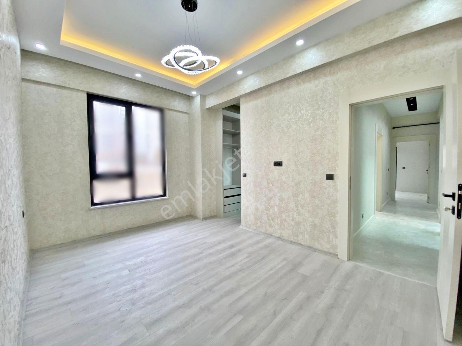 Göktürk'te Giyinme Odalı Ebeveyn Banyolu Masrafsız Lüx 2.5+1 - Görsel 13